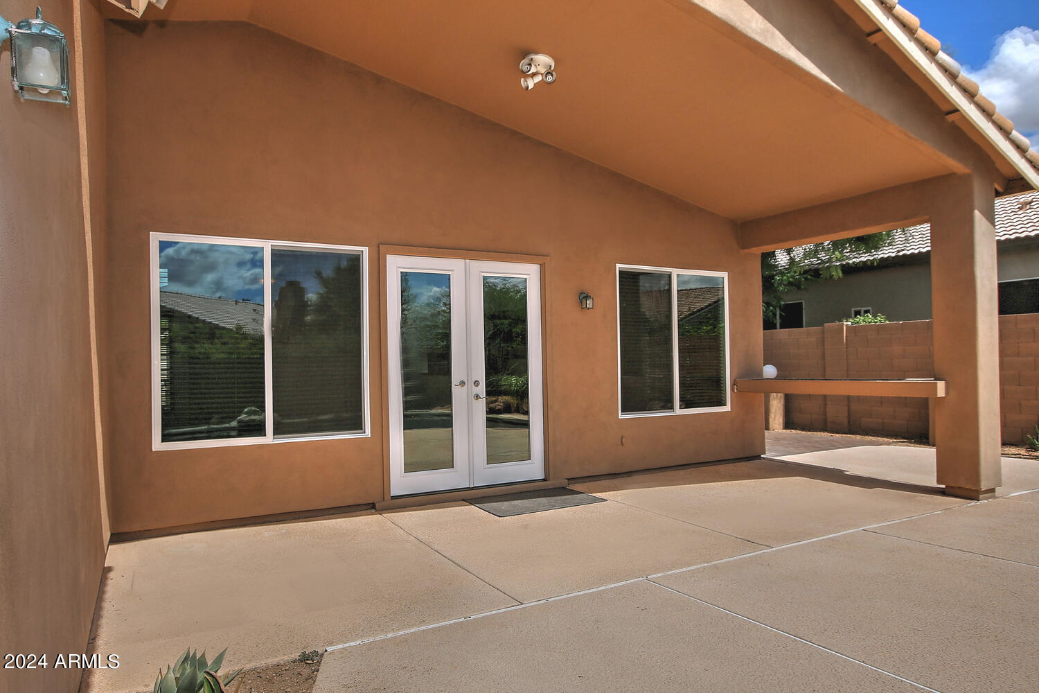 4623 E ROY ROGERS Road