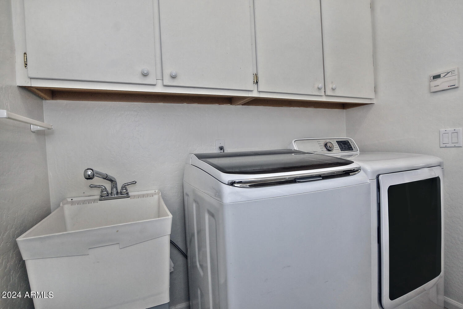 4623 E ROY ROGERS Road