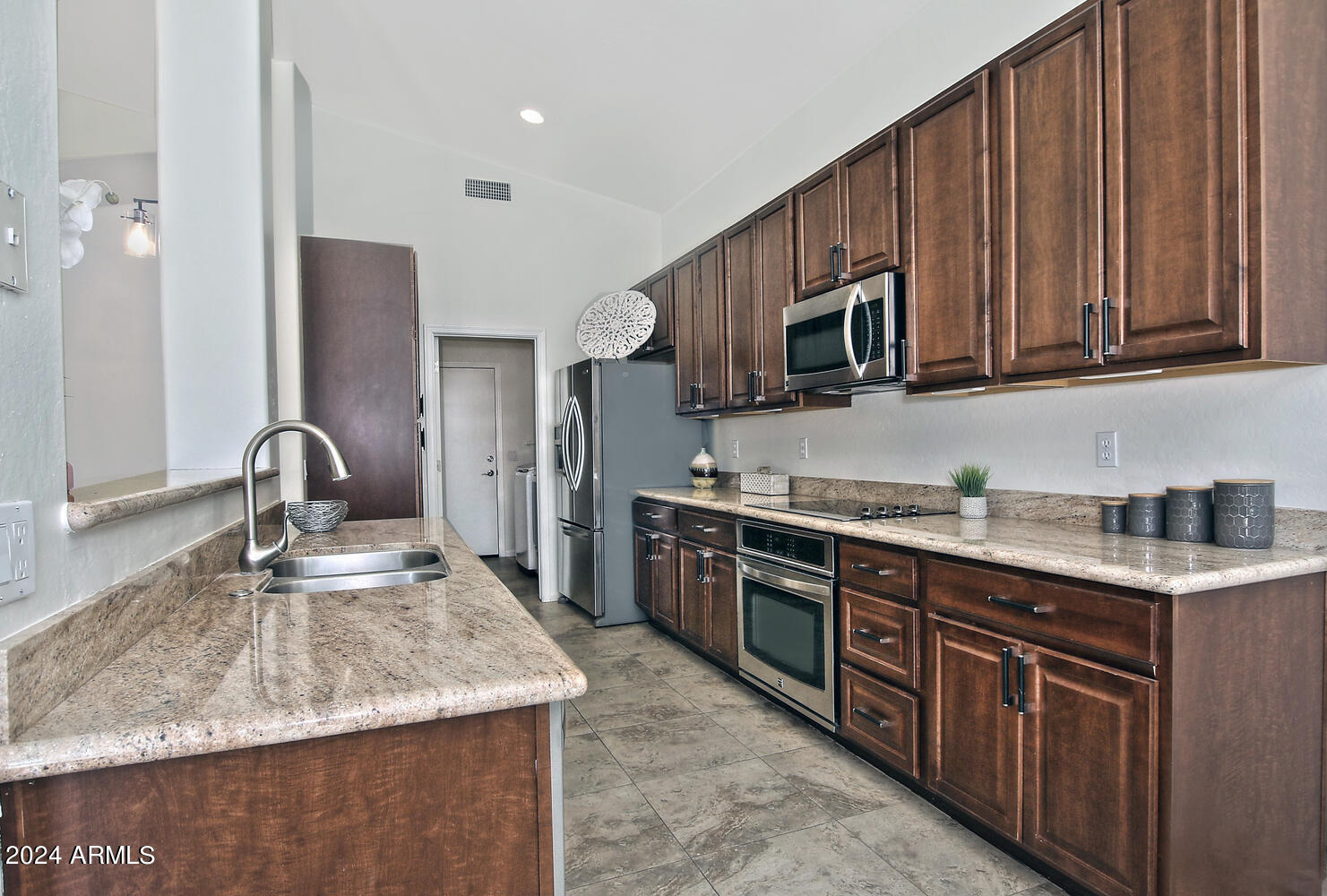 4623 E ROY ROGERS Road