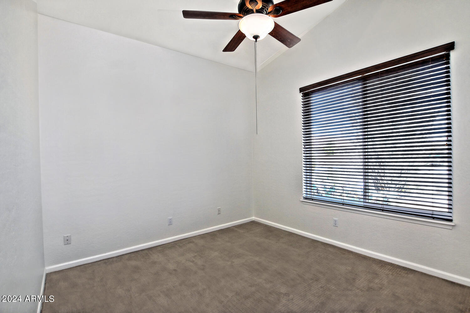 4623 E ROY ROGERS Road