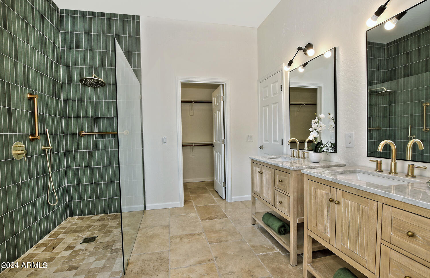 4623 E ROY ROGERS Road