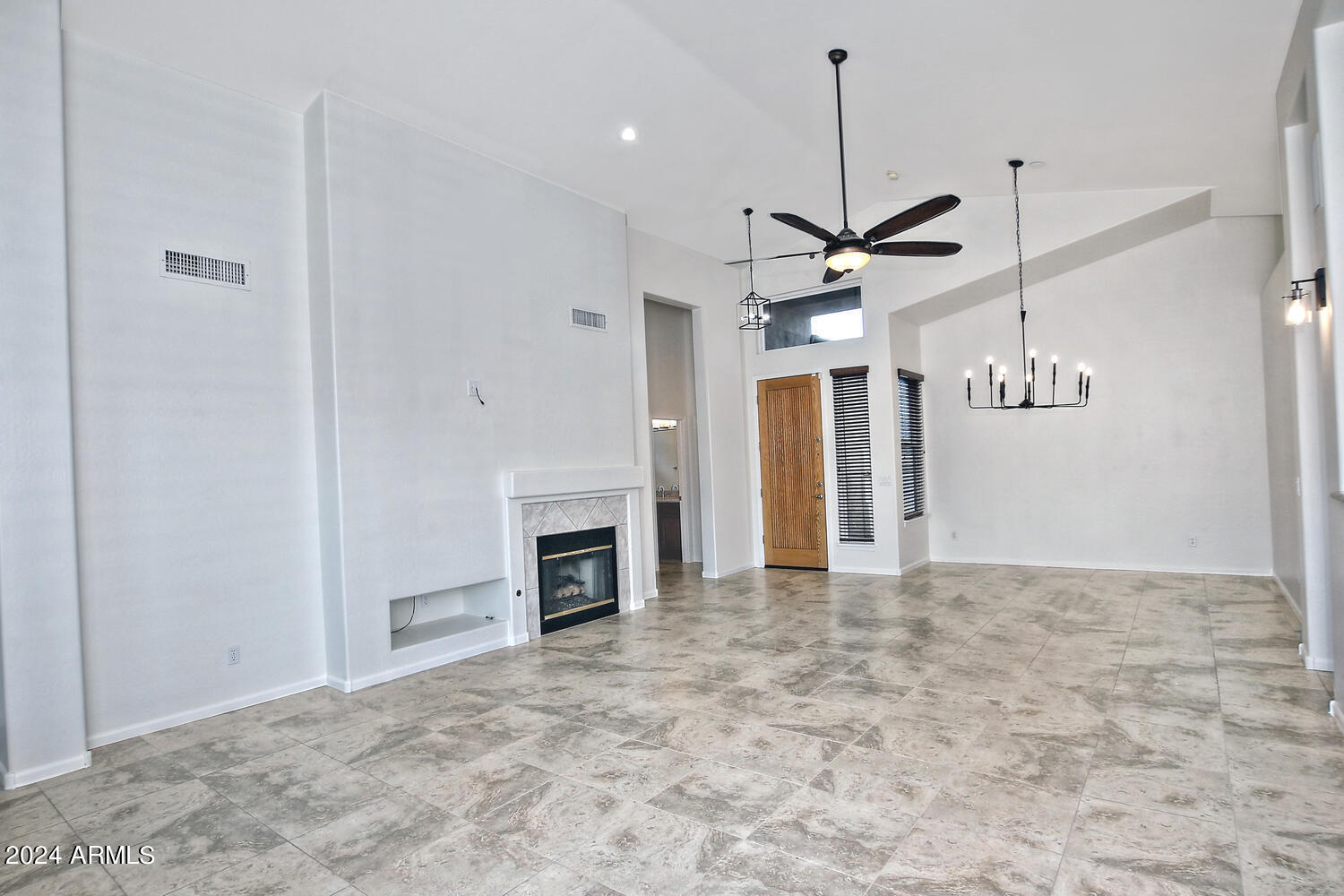 4623 E ROY ROGERS Road