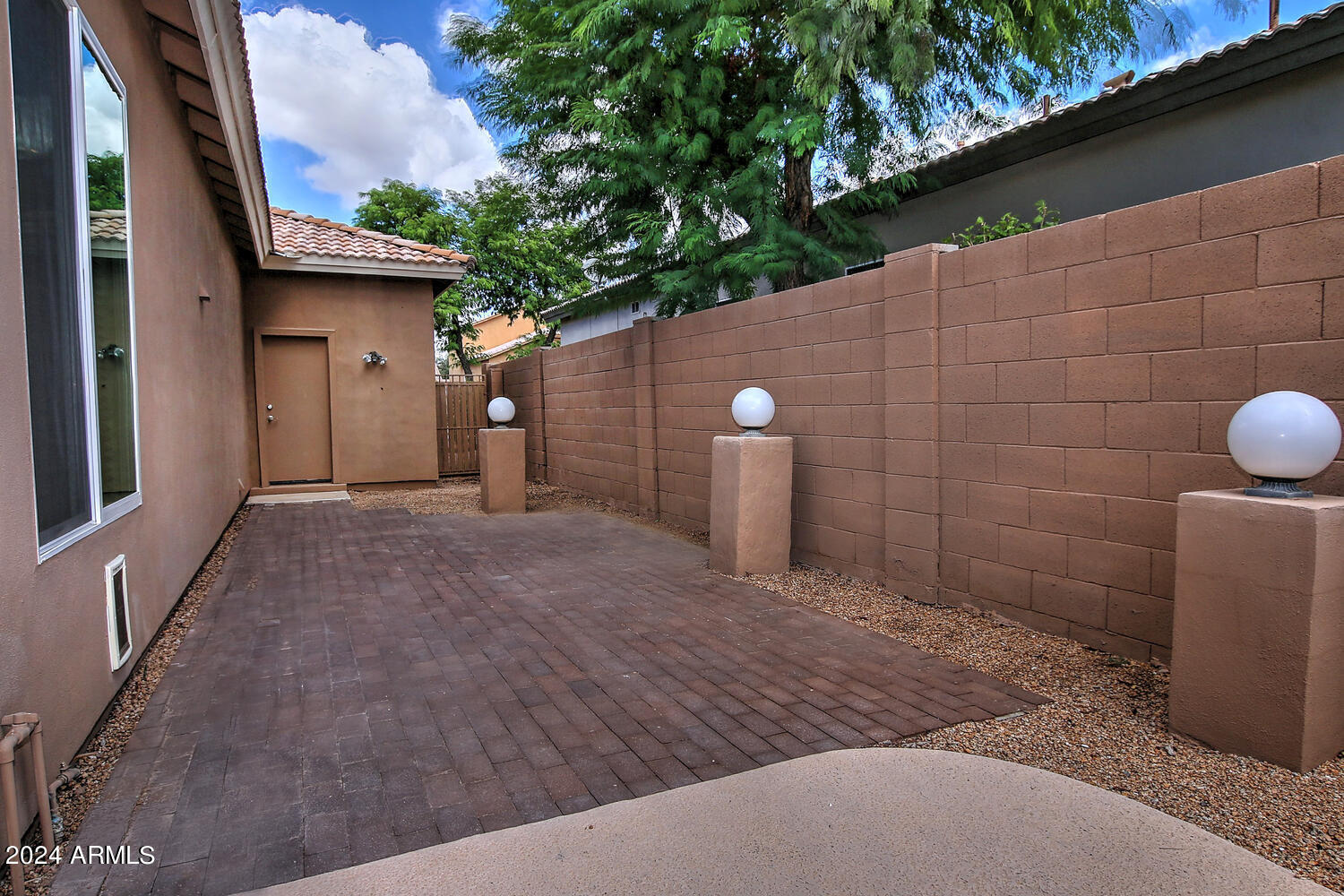 4623 E ROY ROGERS Road