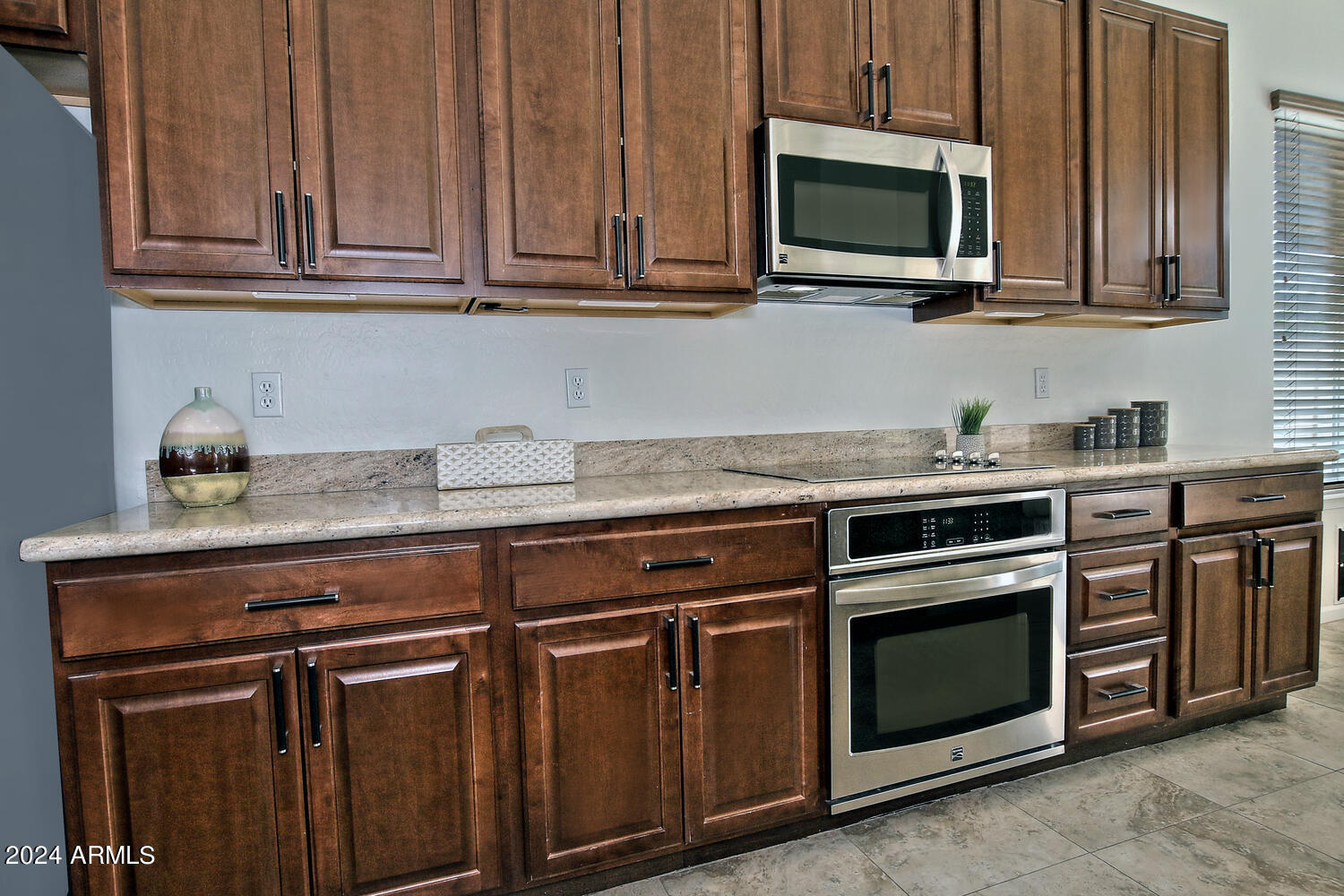 4623 E ROY ROGERS Road