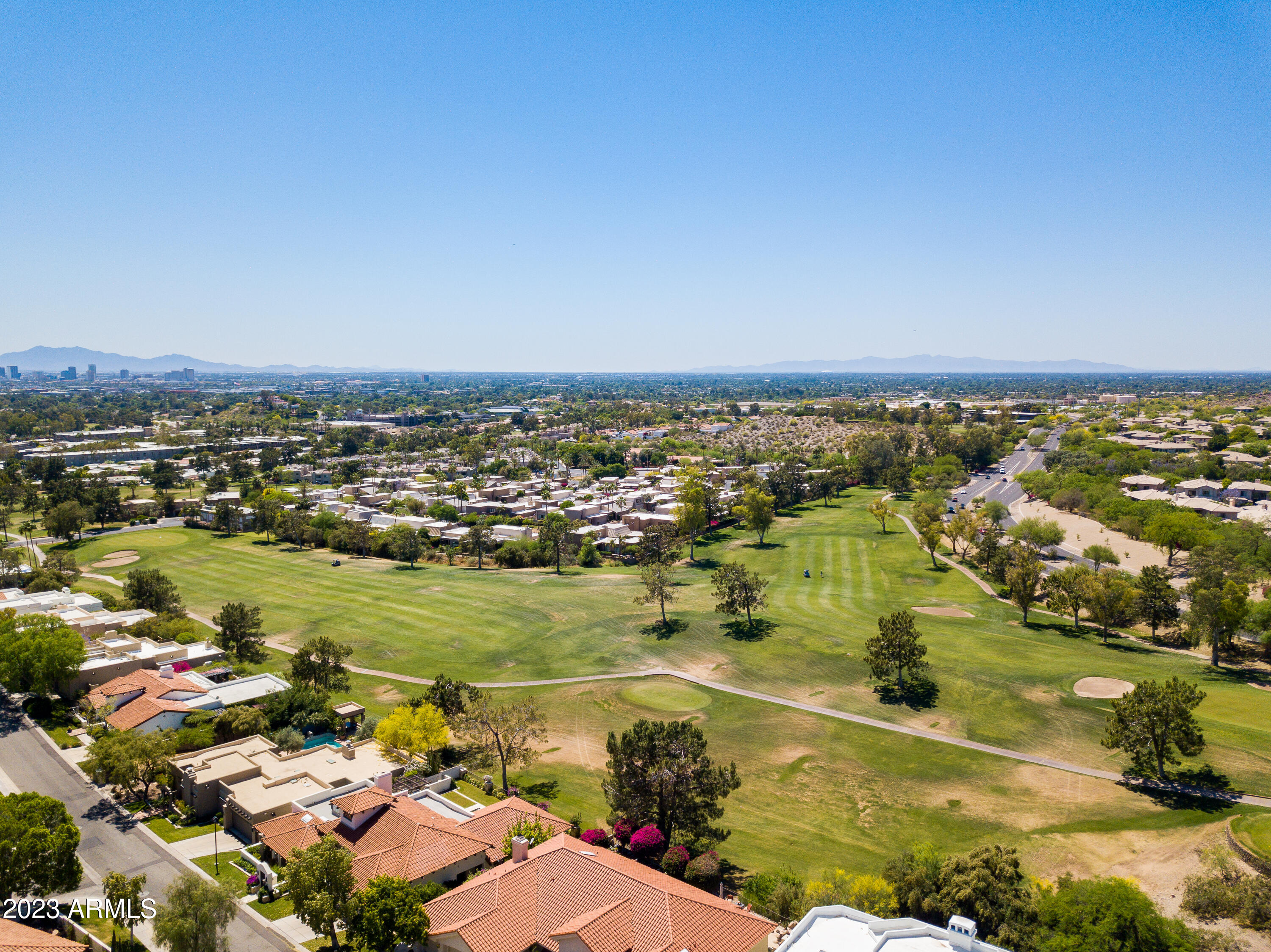 3110 E MARYLAND Avenue