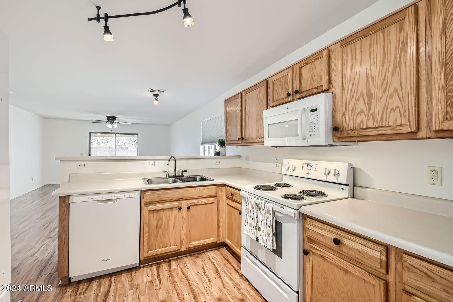 11405 W AMBER Trail