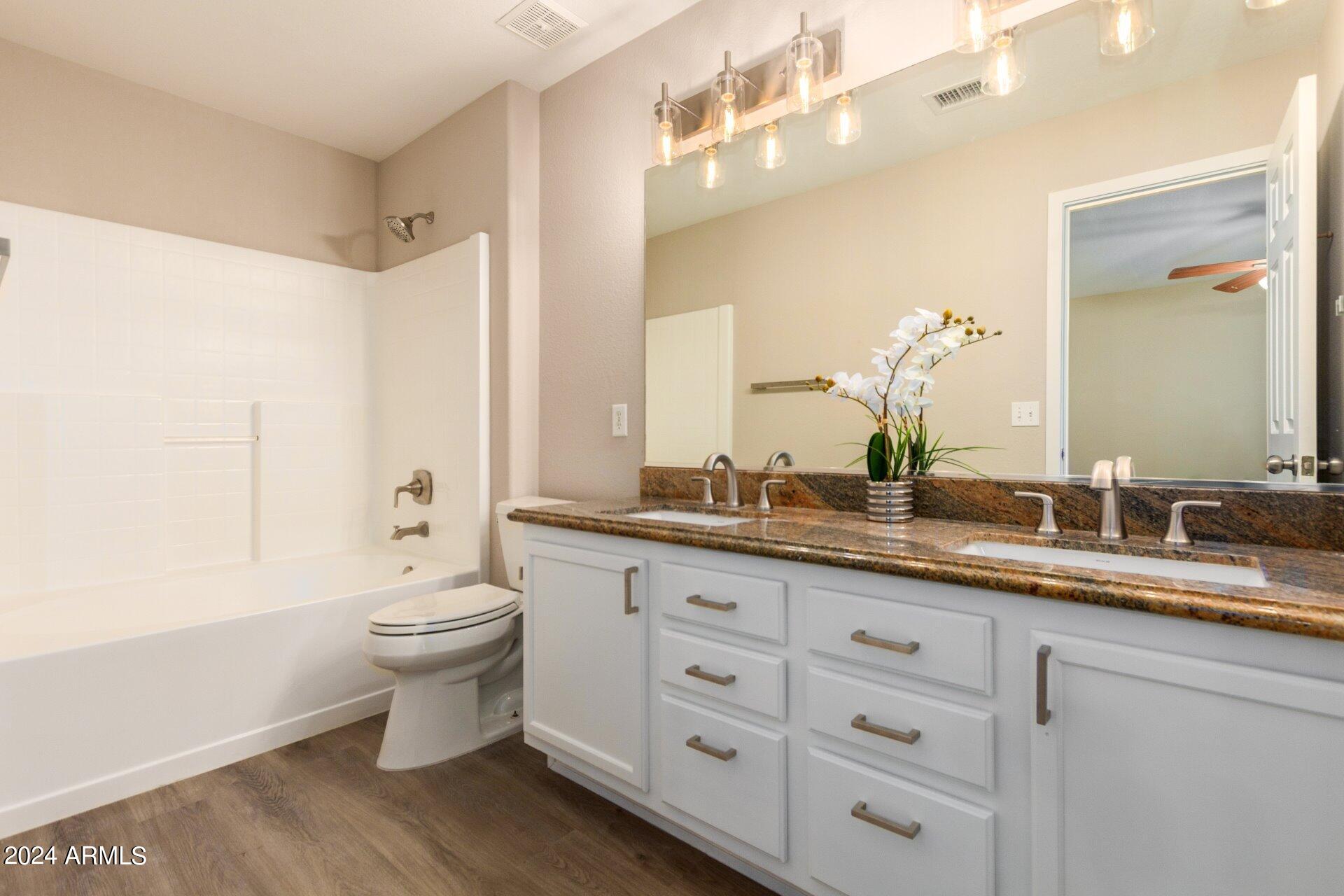 8141 E POSADA Avenue