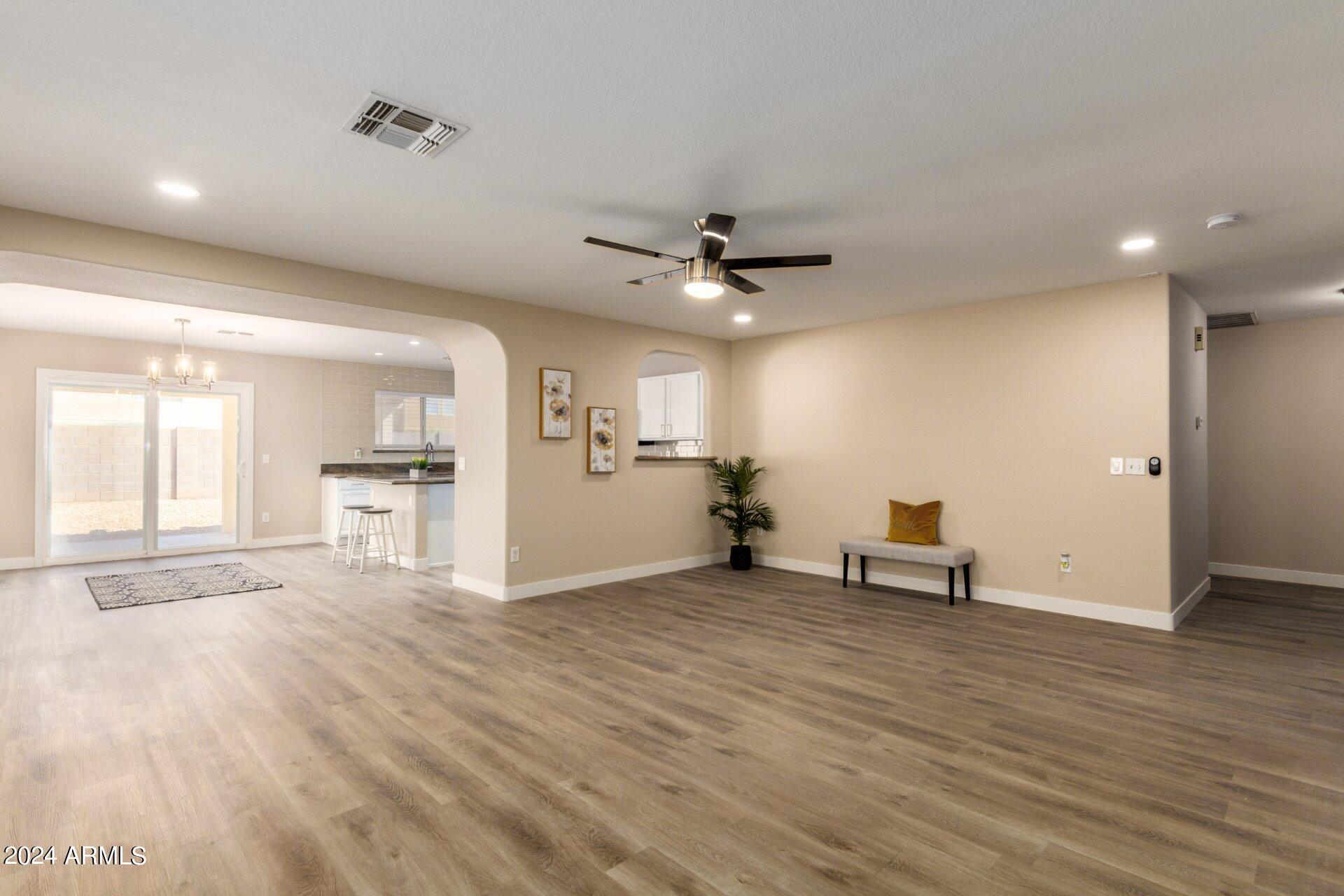 8141 E POSADA Avenue