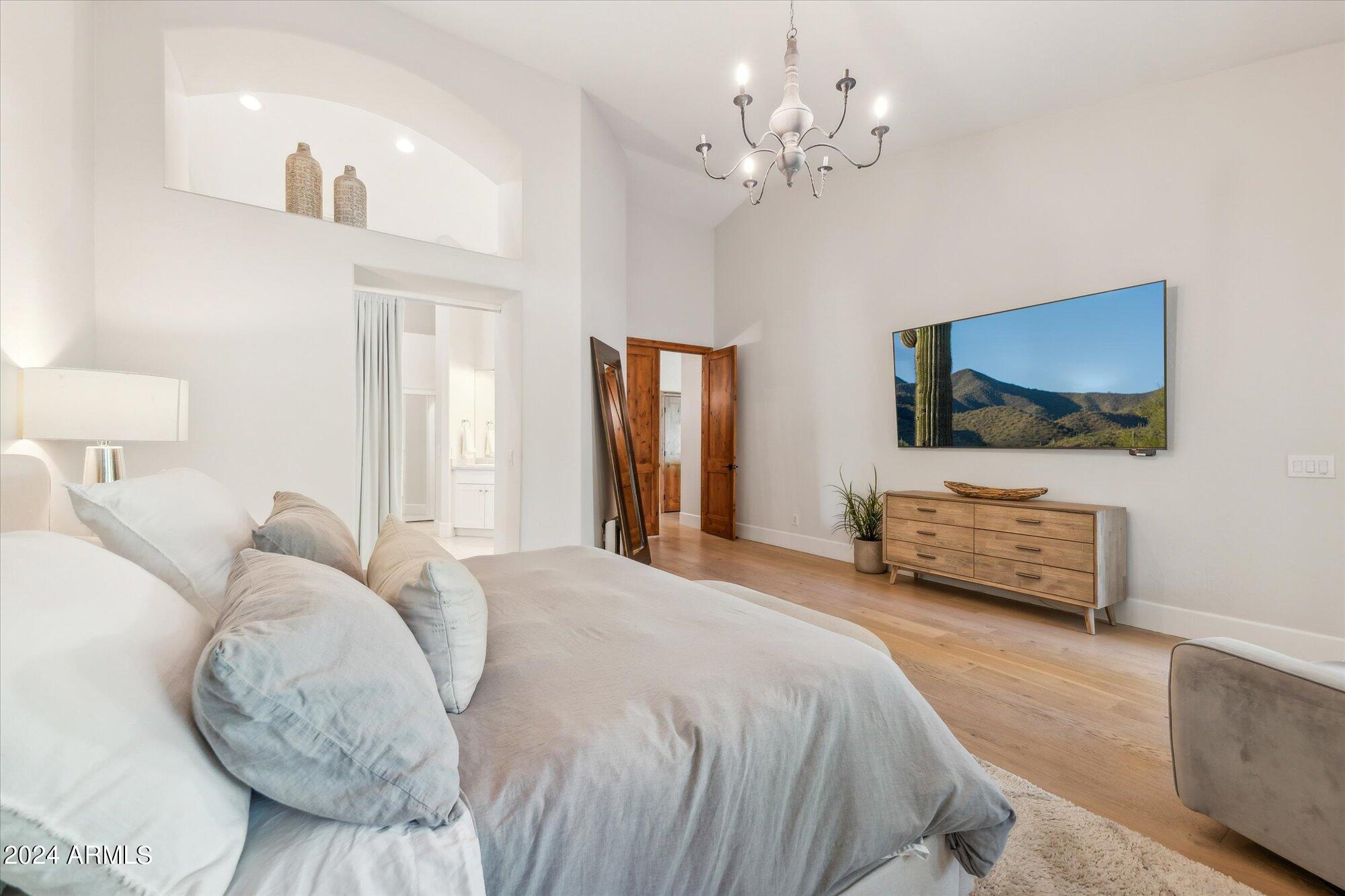 5518 E SAINT JOHN Road