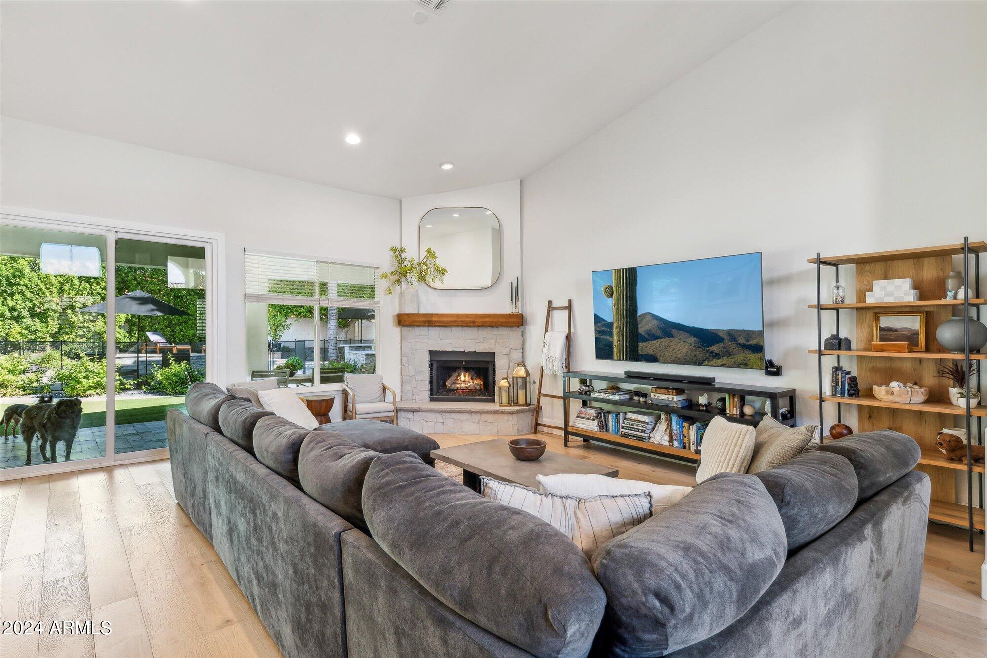 5518 E SAINT JOHN Road