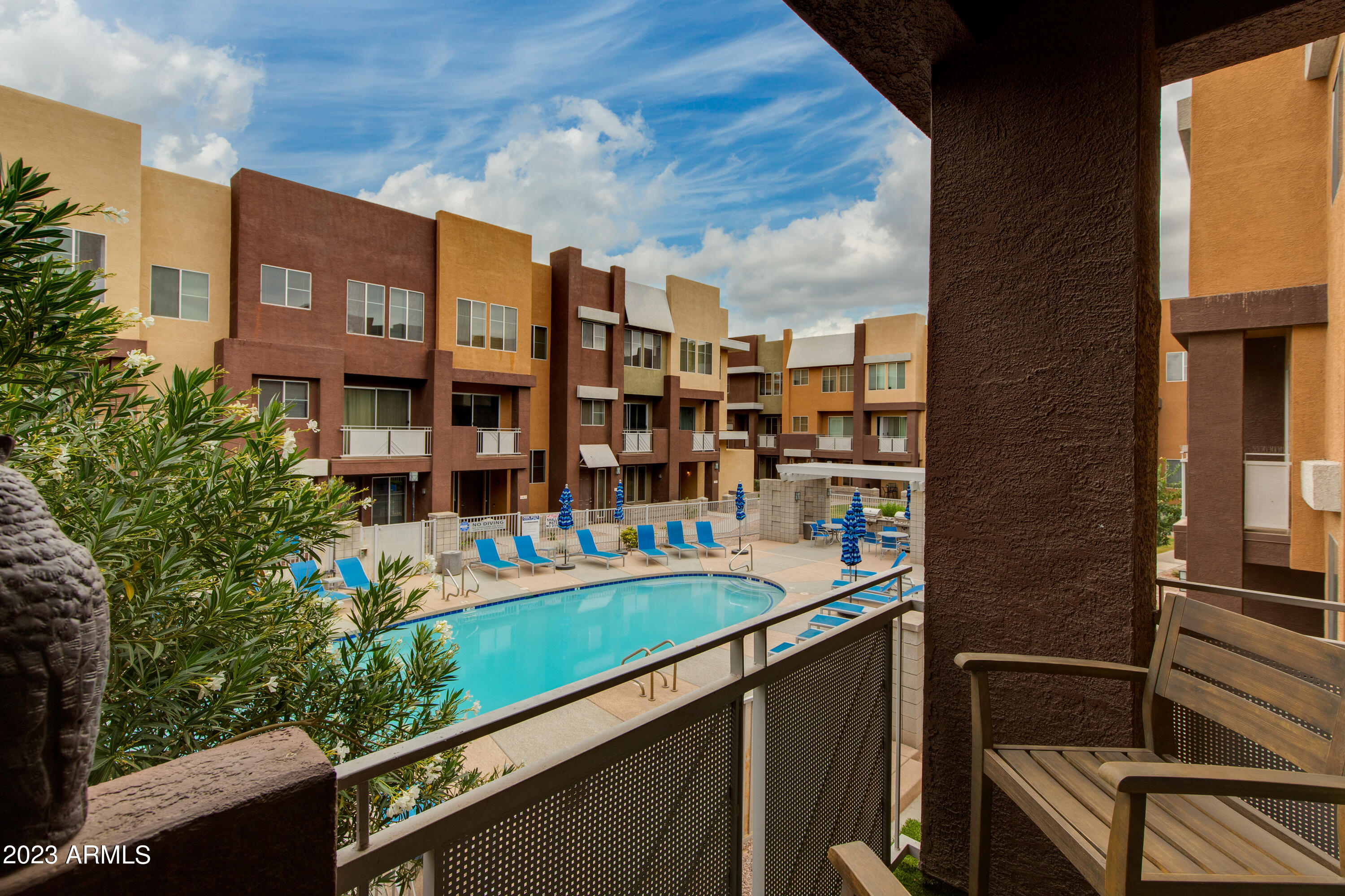 6745 N 93rd Avenue, 1165