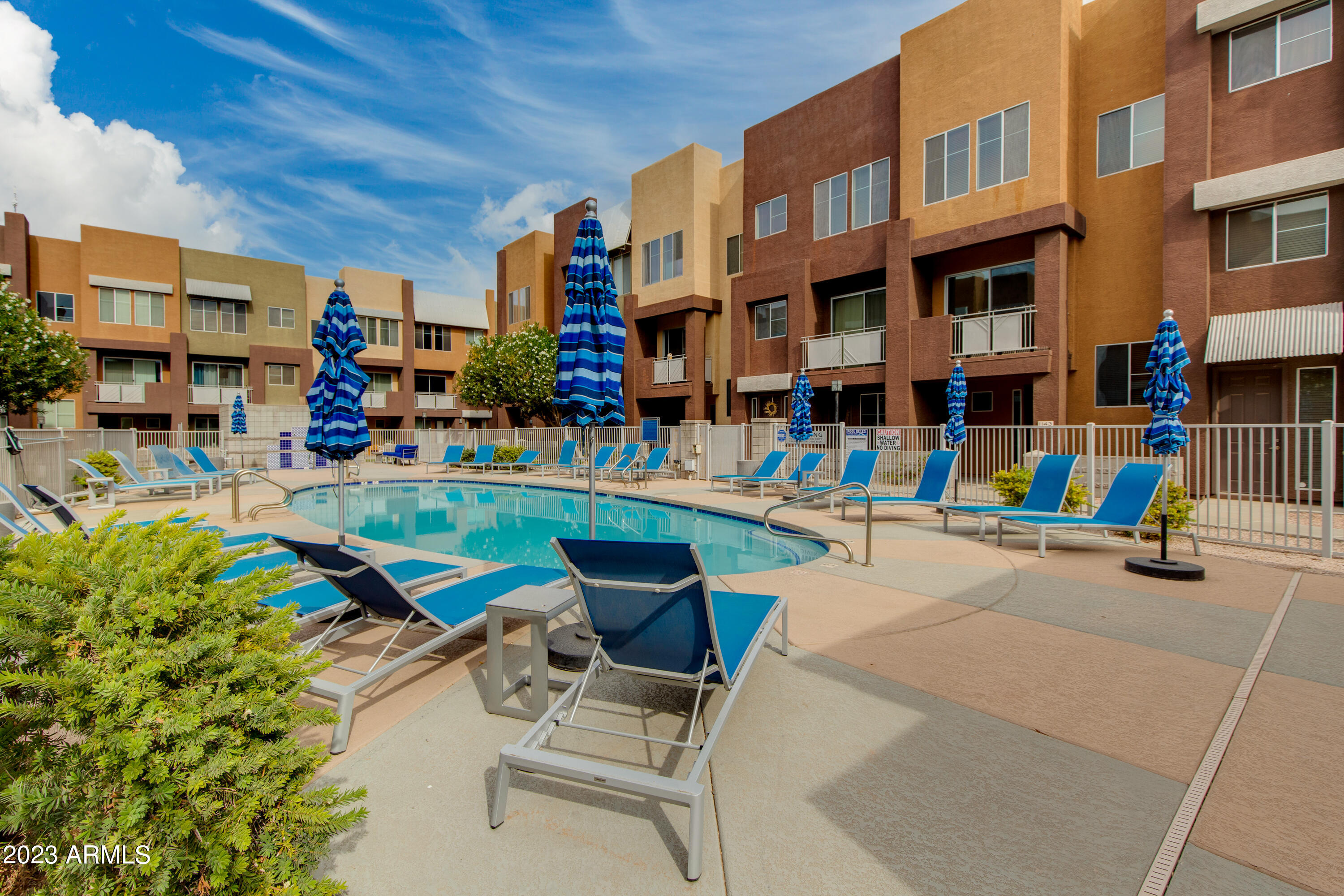 6745 N 93rd Avenue, 1165