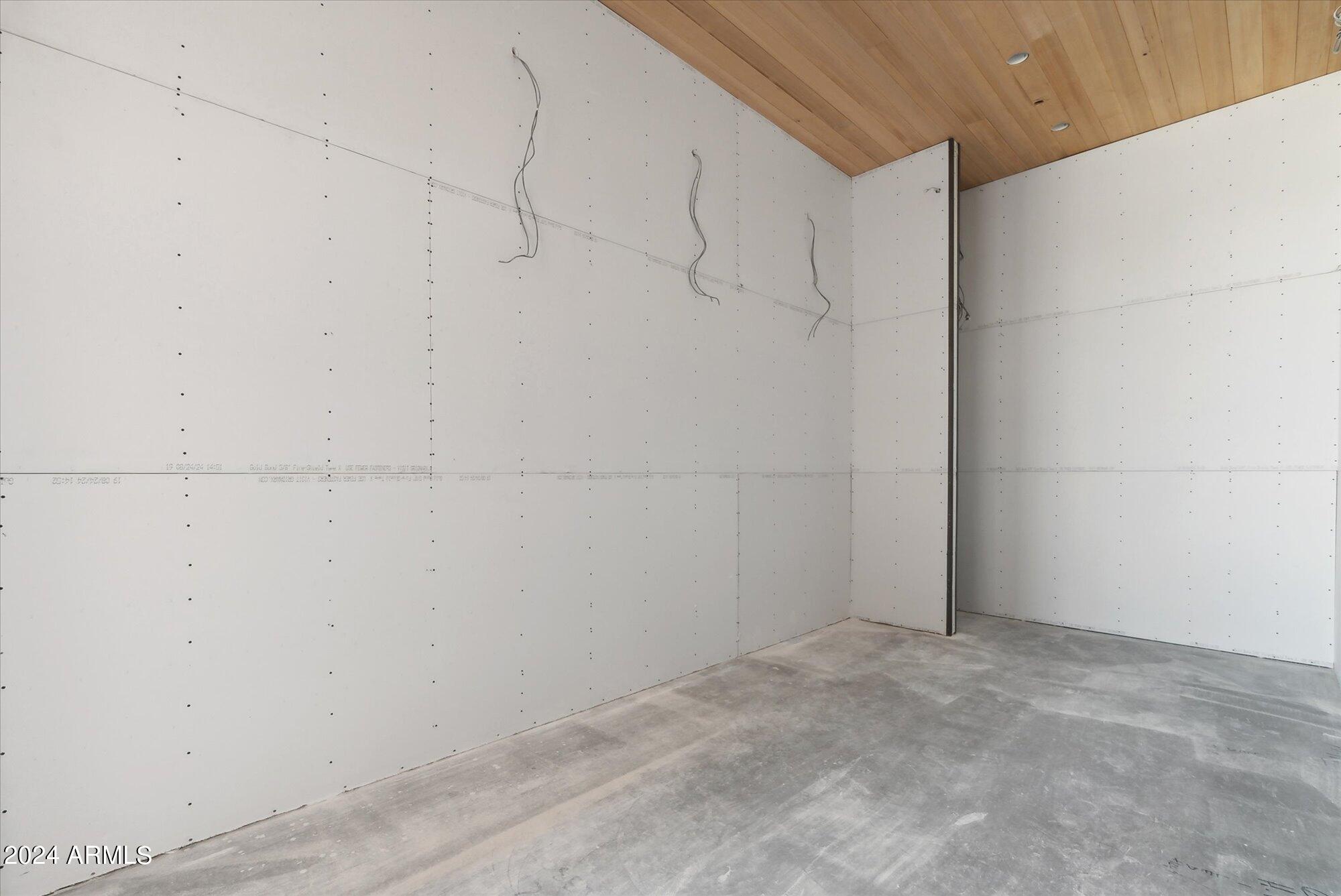 7022 E PARADISE Drive