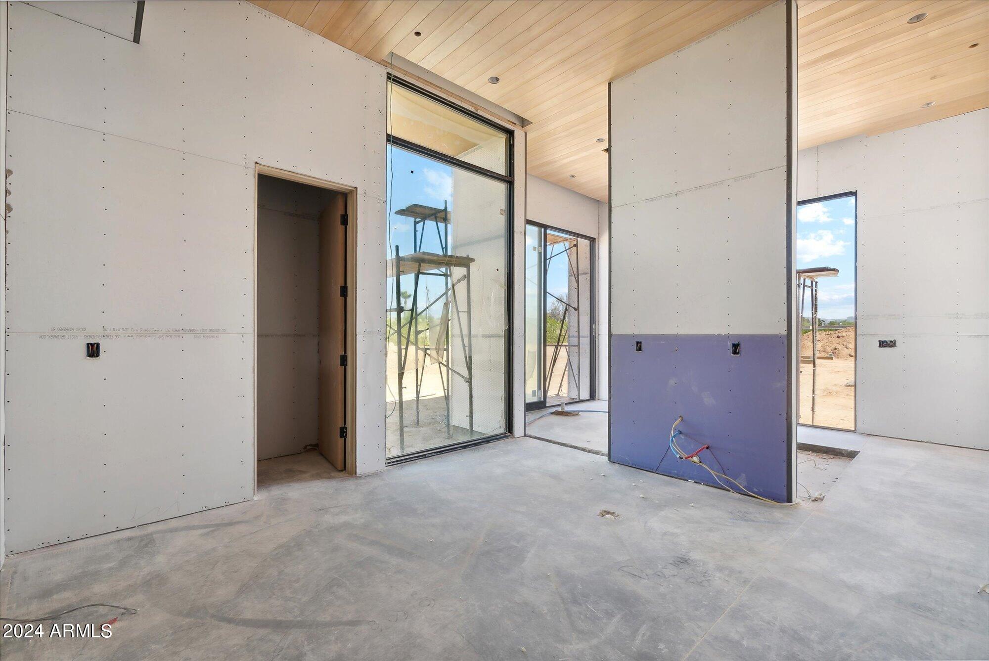 7022 E PARADISE Drive