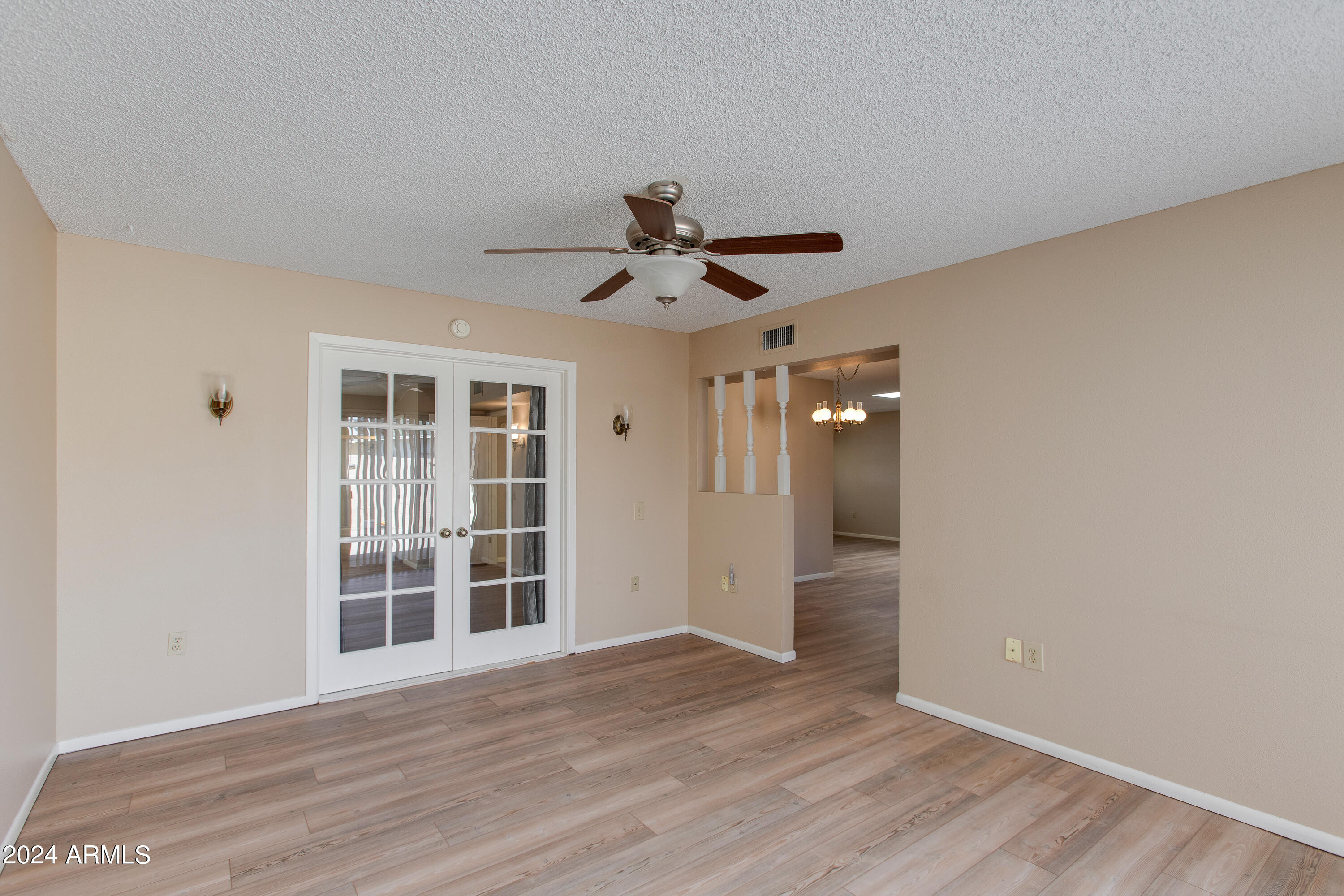 10822 W Santa Fe Drive