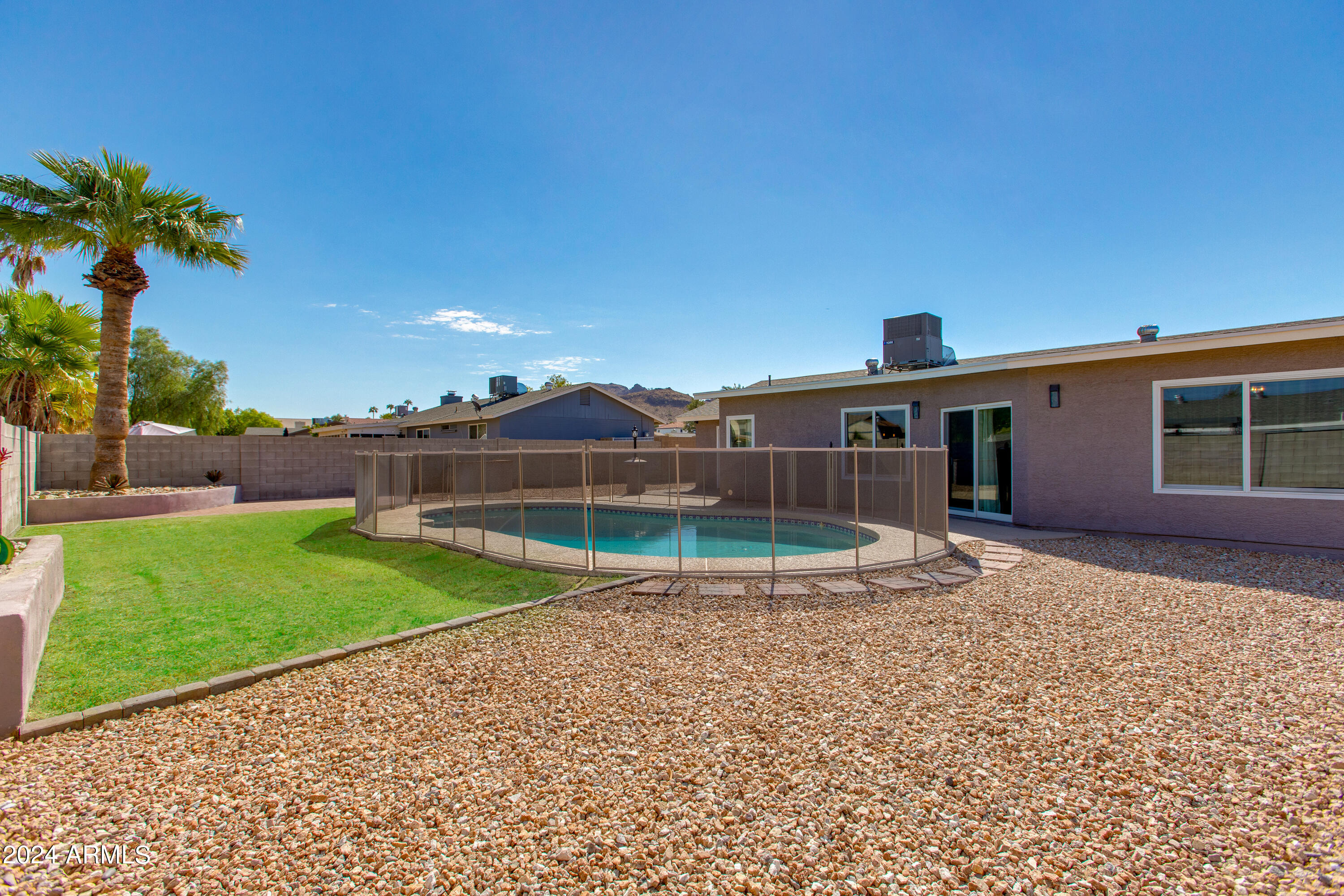 902 E LE MARCHE Avenue