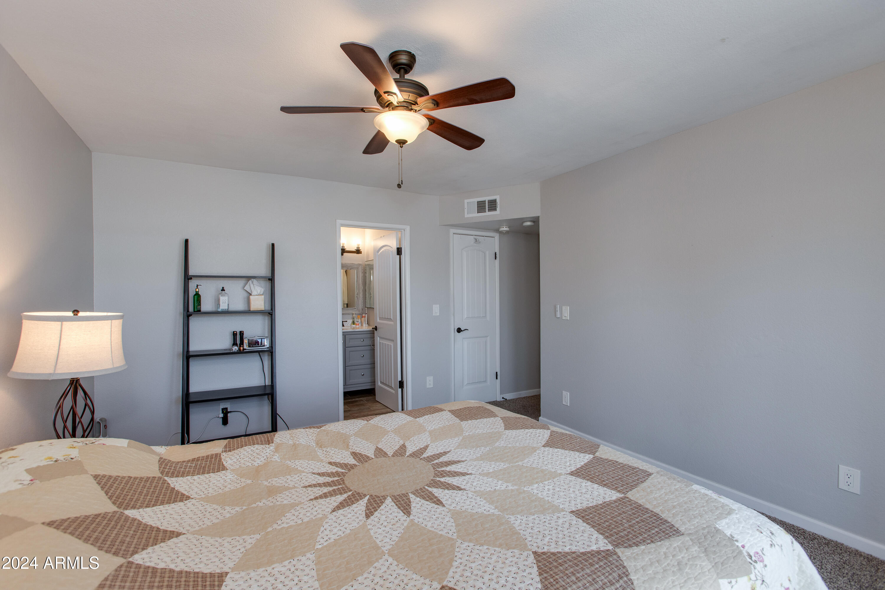 902 E LE MARCHE Avenue