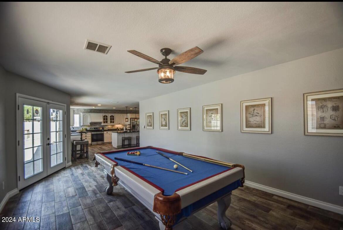 902 E LE MARCHE Avenue