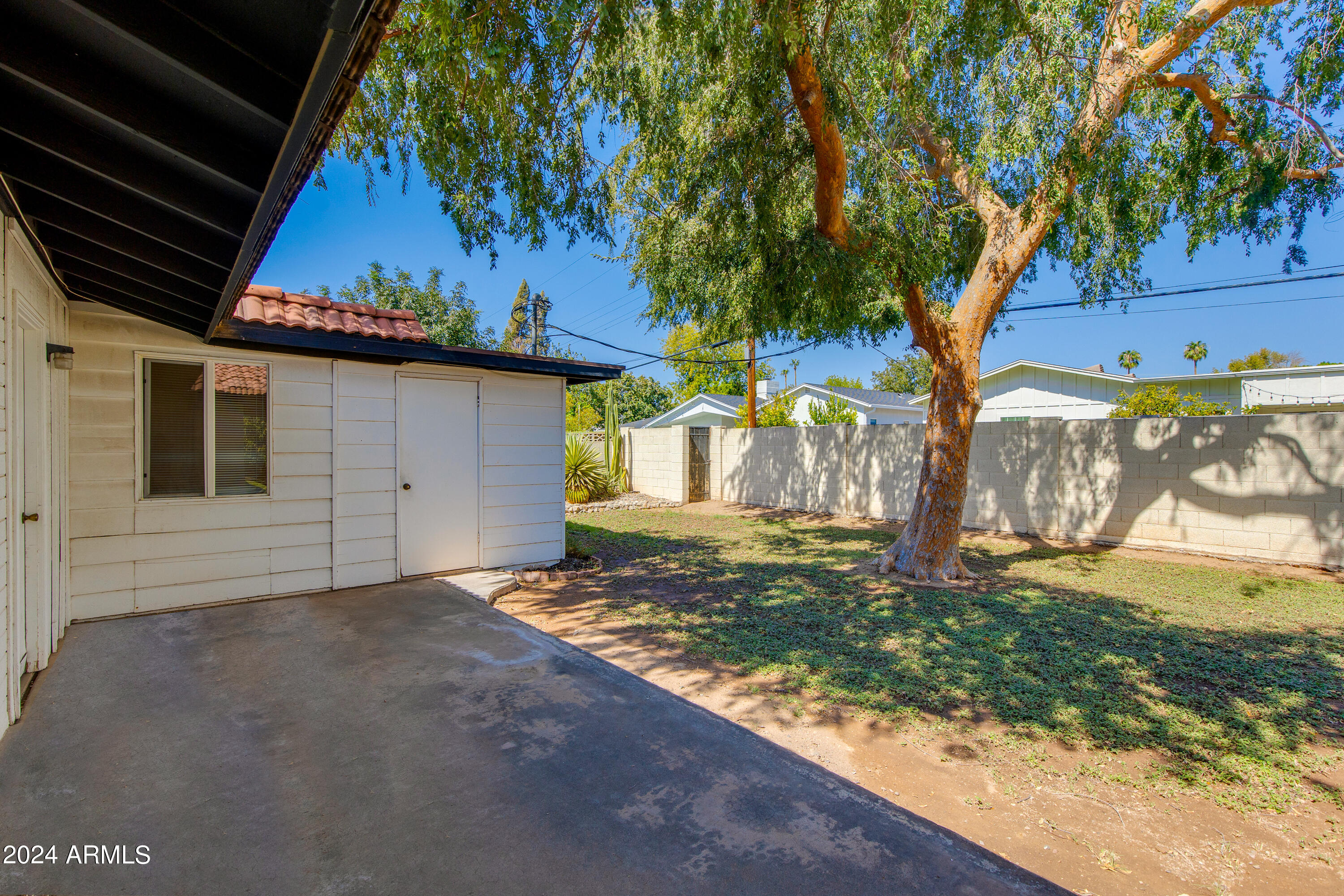 4924 E MULBERRY Drive