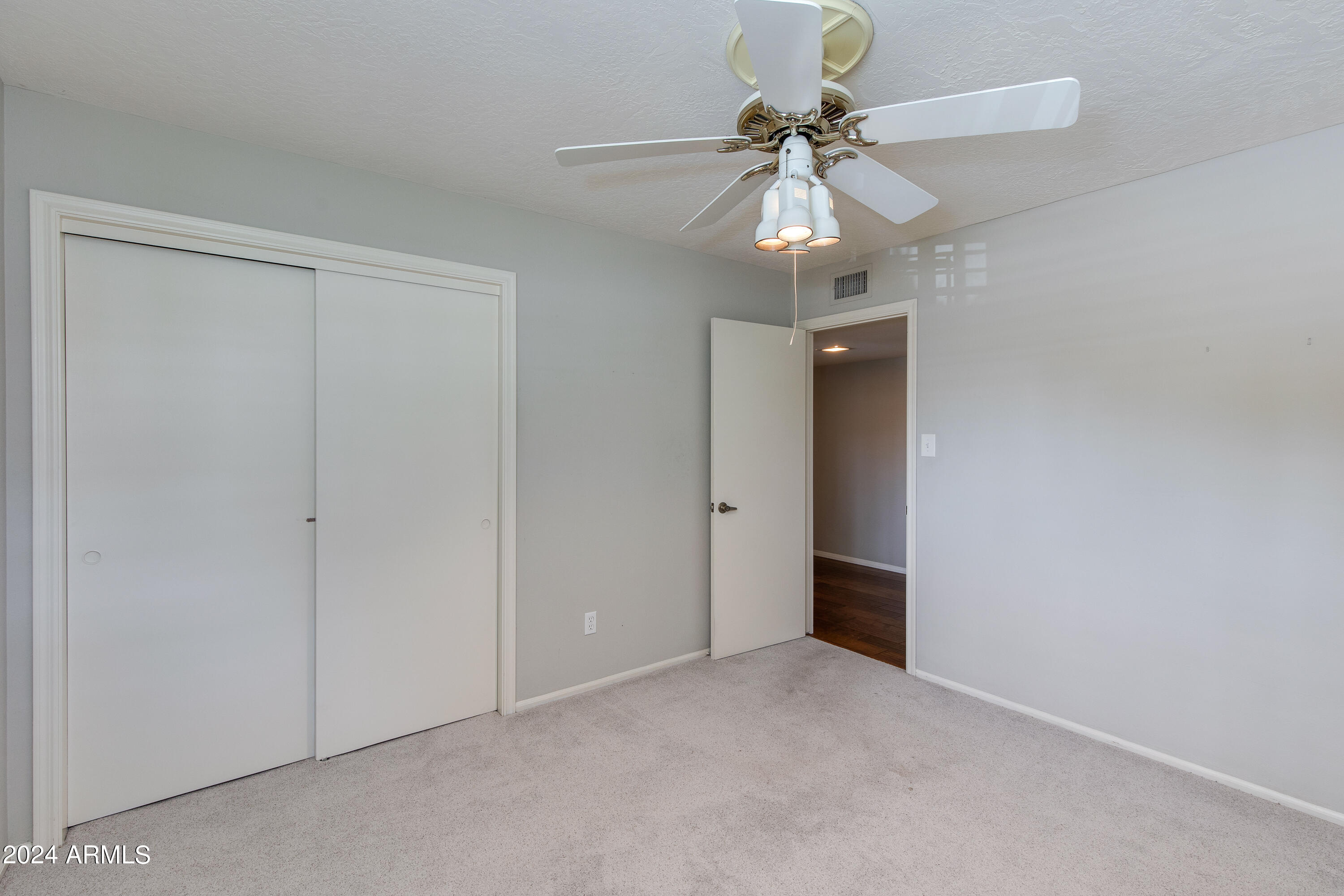 4924 E MULBERRY Drive