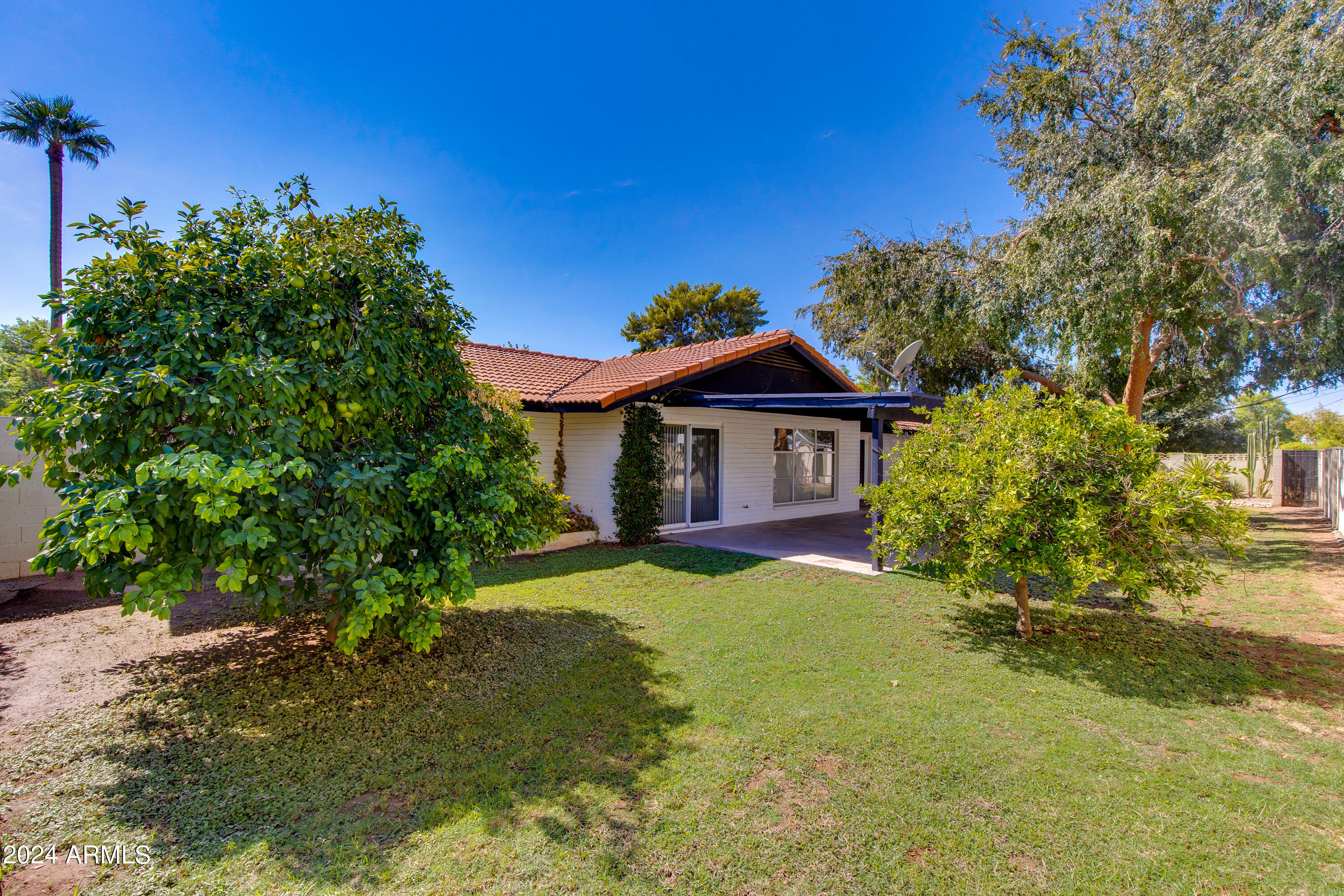 4924 E MULBERRY Drive