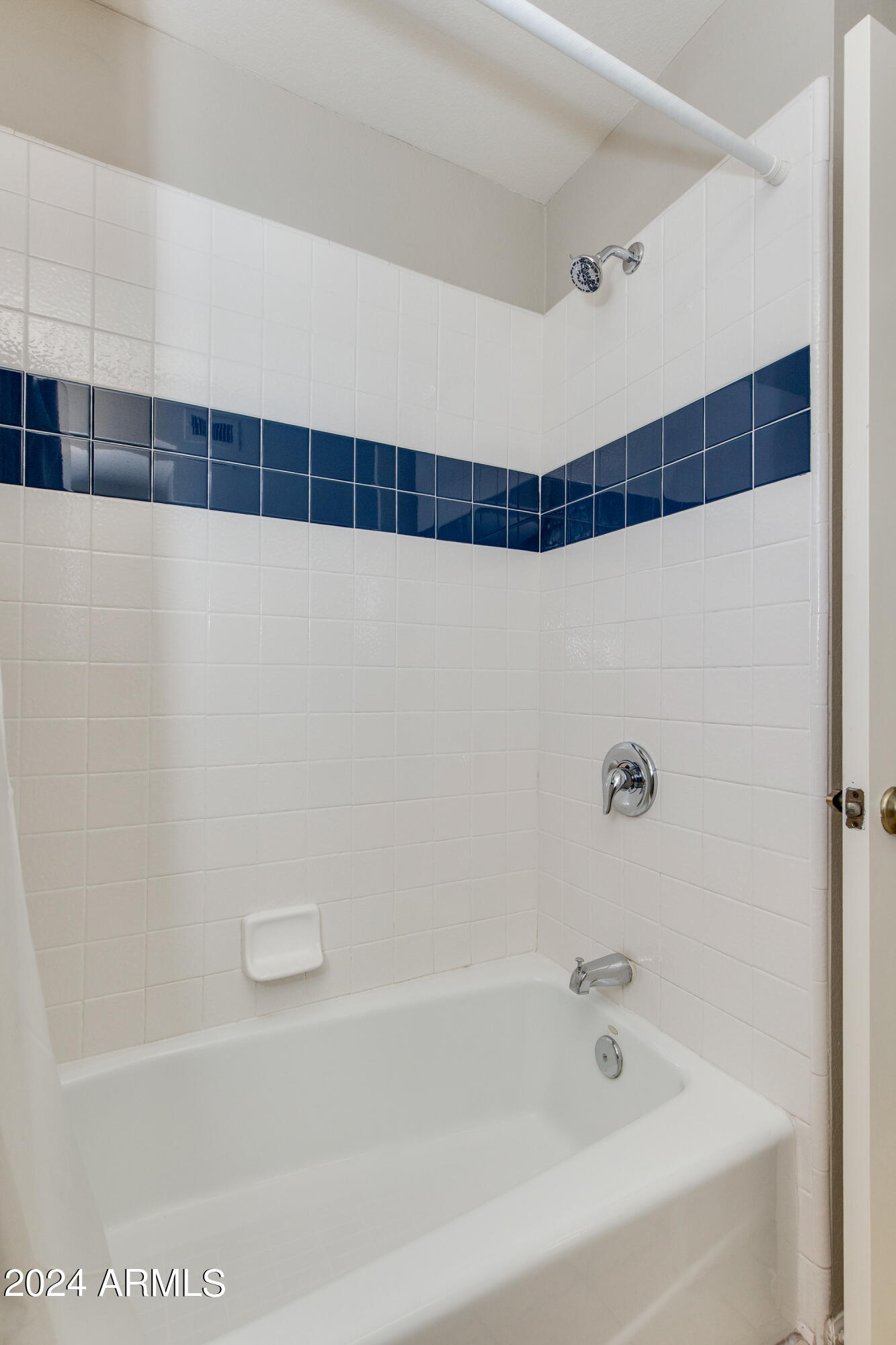 4924 E MULBERRY Drive