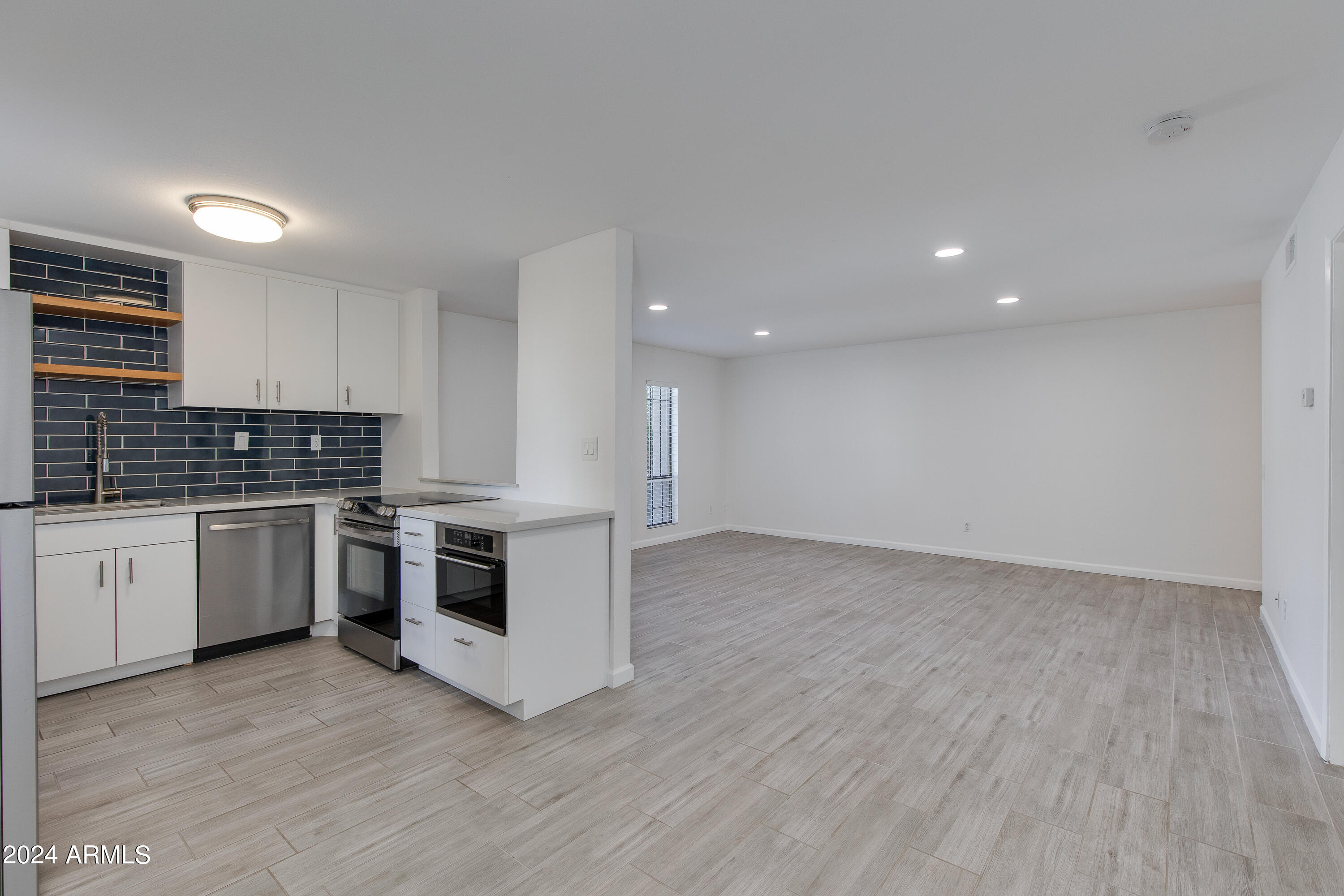 5203 N 24TH Street, 107