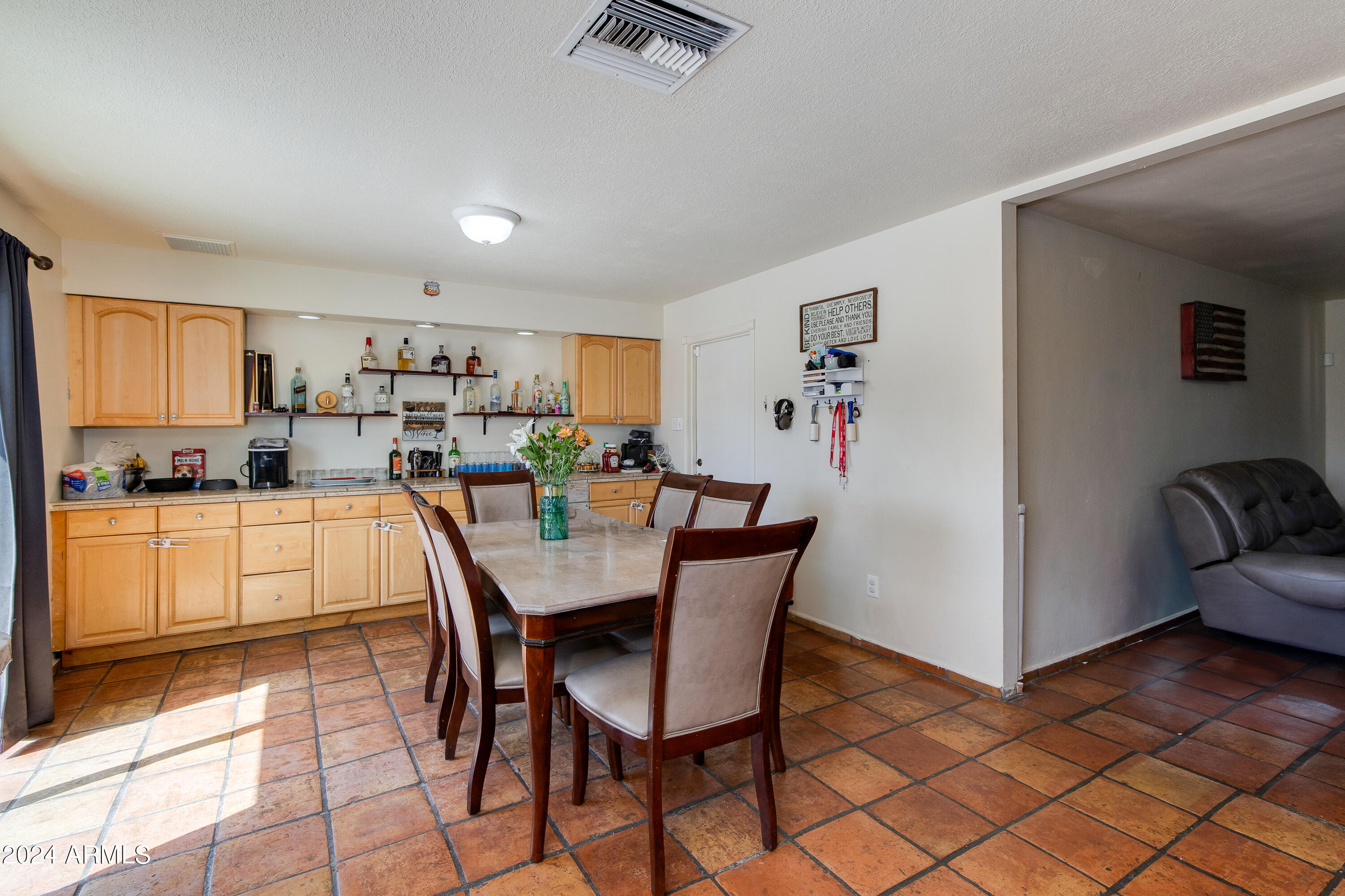 1059 W CORNELL Drive