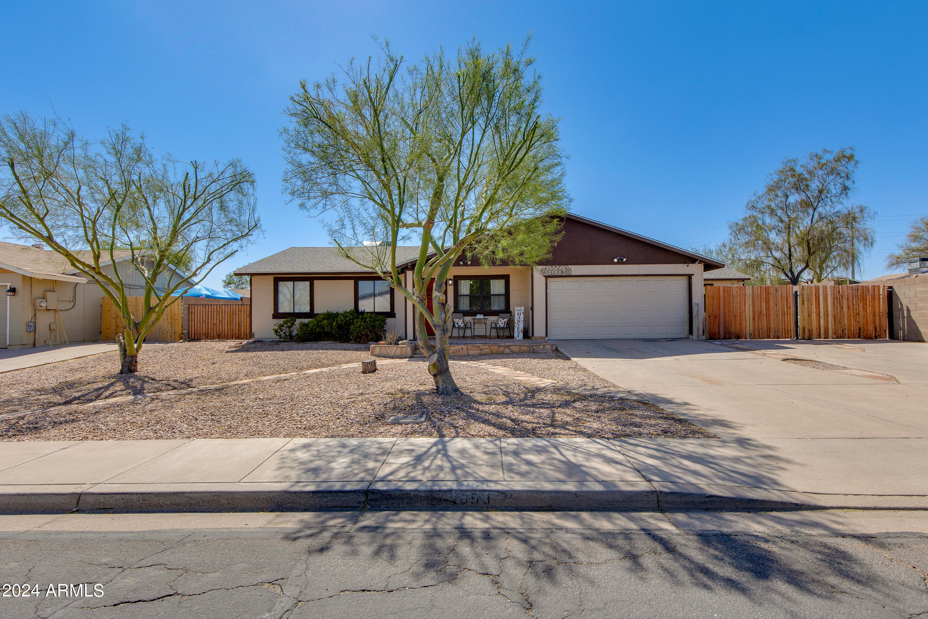 1059 W CORNELL Drive