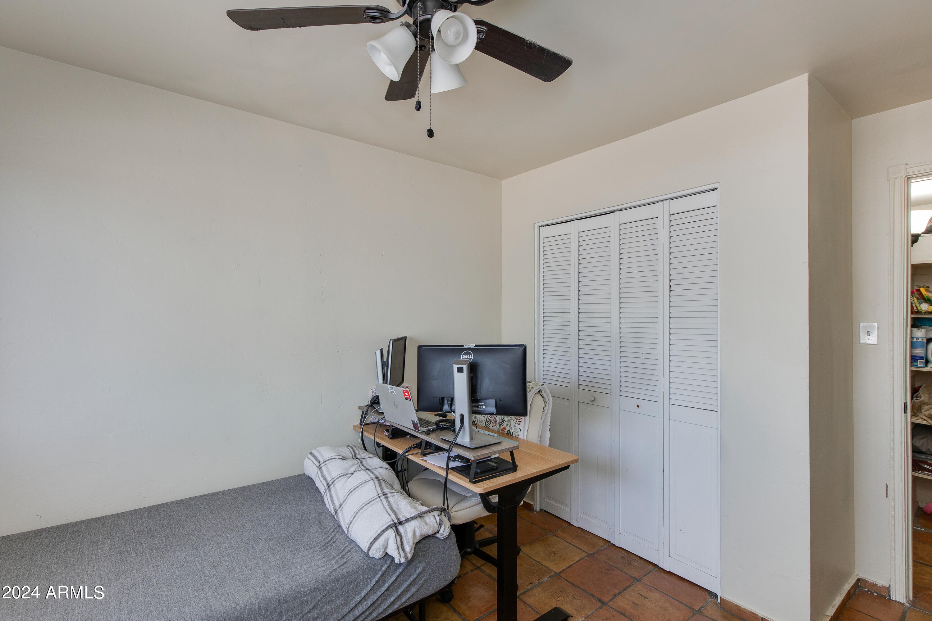 1059 W CORNELL Drive