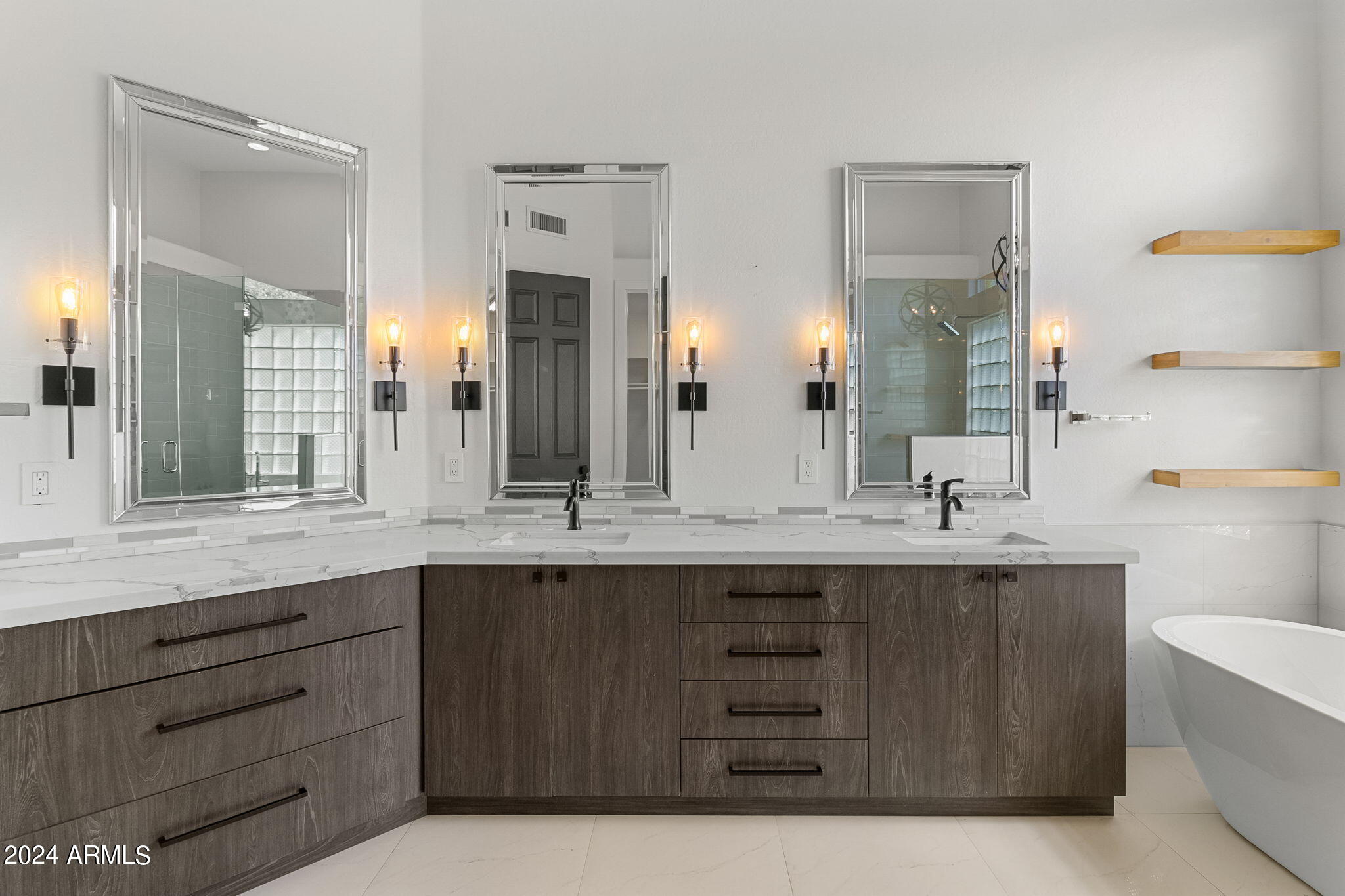 13736 E WETHERSFIELD Road