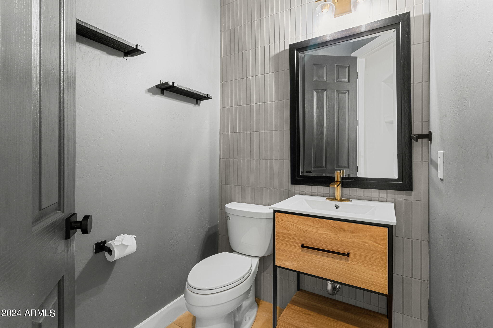 13736 E WETHERSFIELD Road