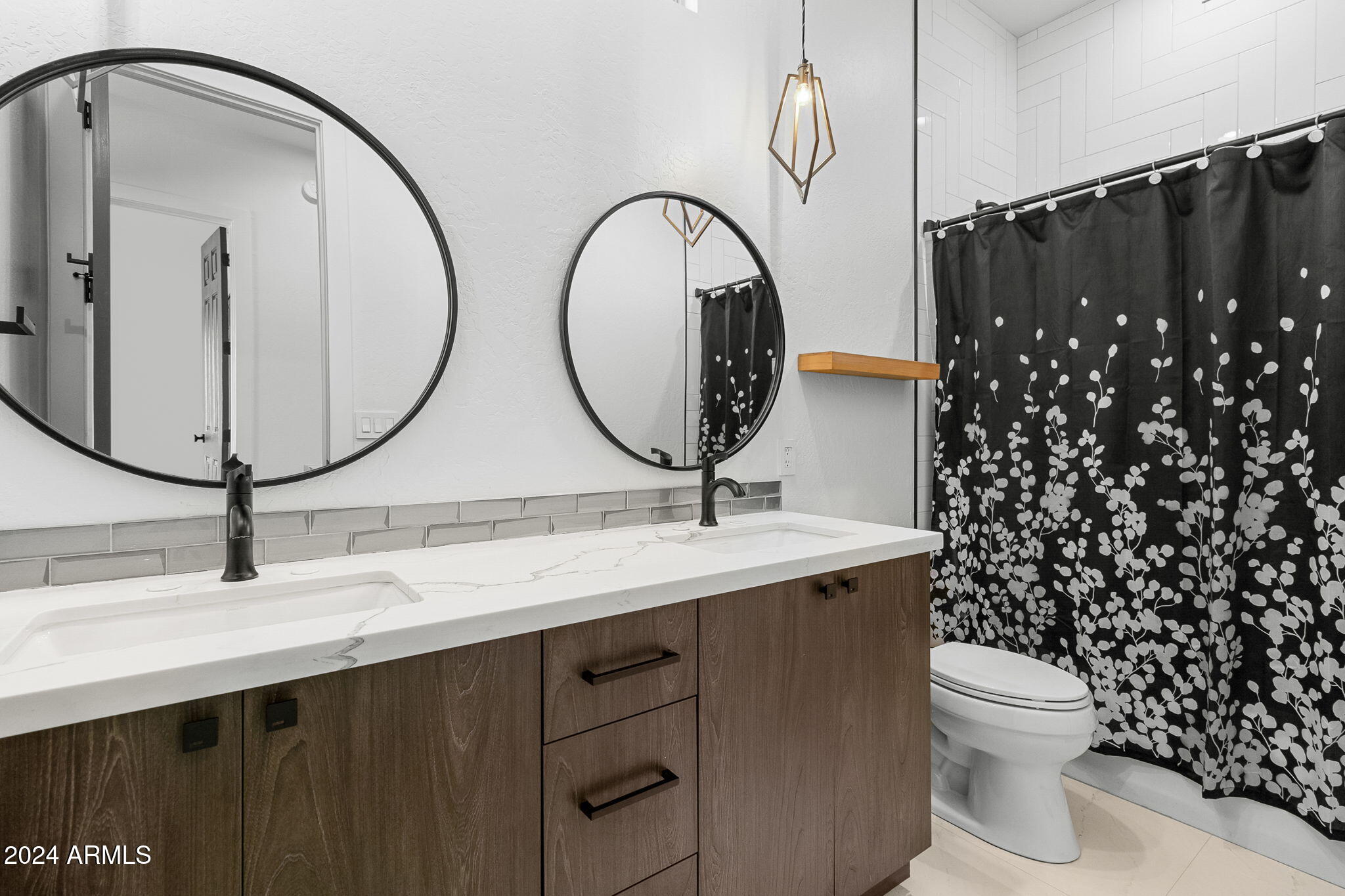 13736 E WETHERSFIELD Road