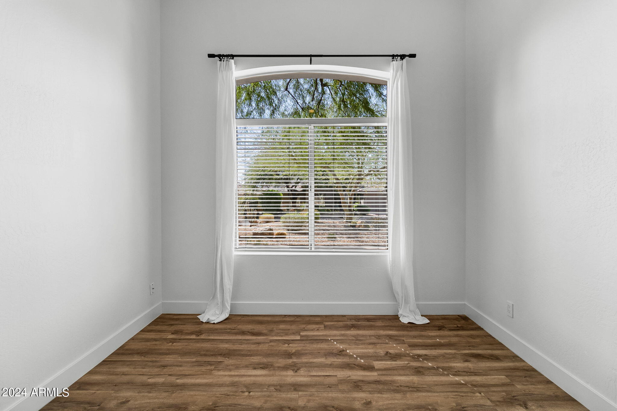 13736 E WETHERSFIELD Road