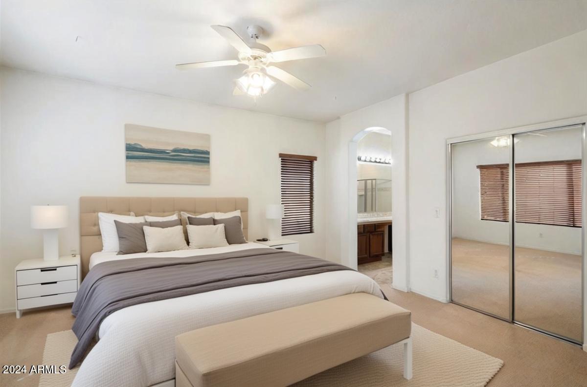 653 W VINEYARD PLAINS Drive