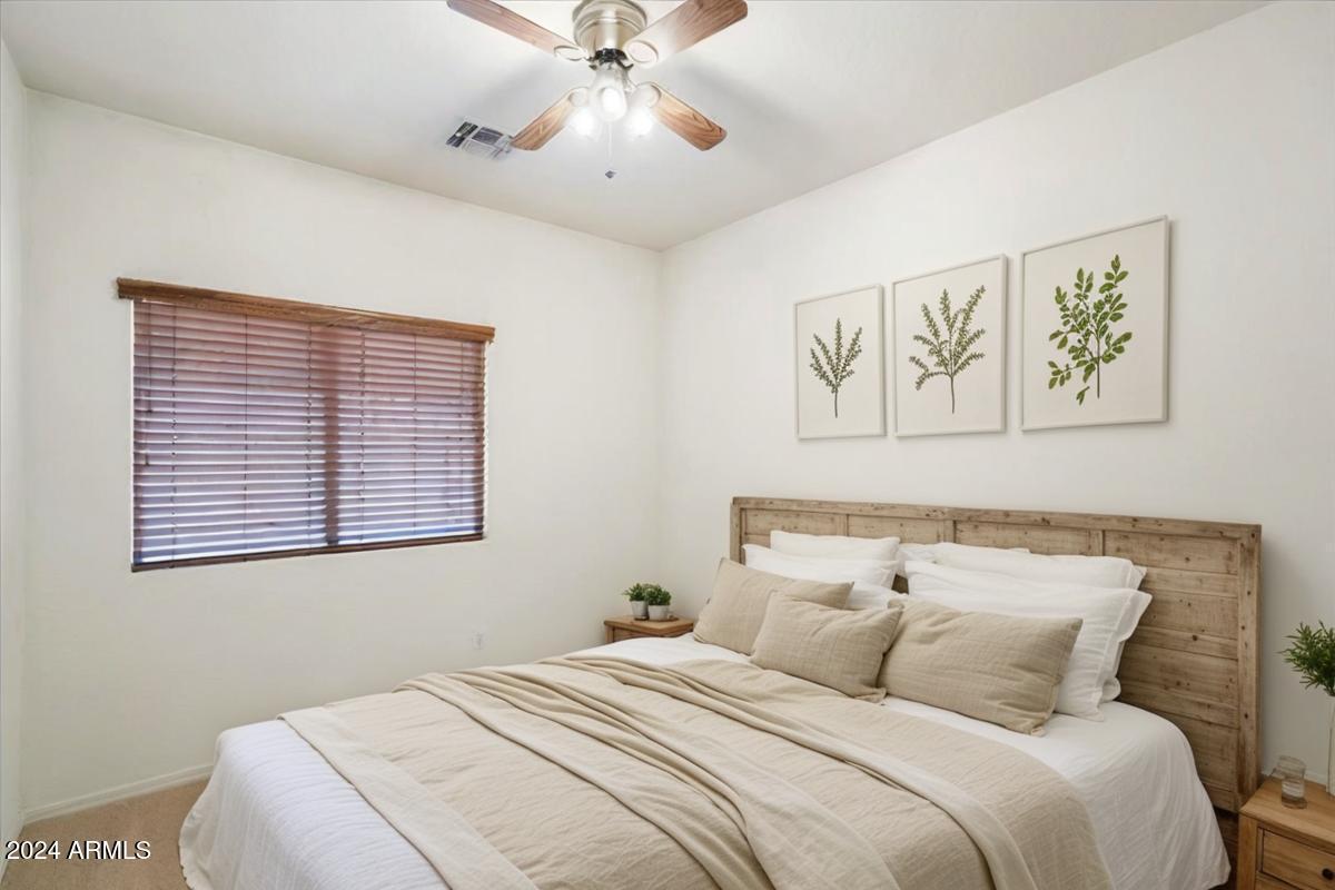 653 W VINEYARD PLAINS Drive