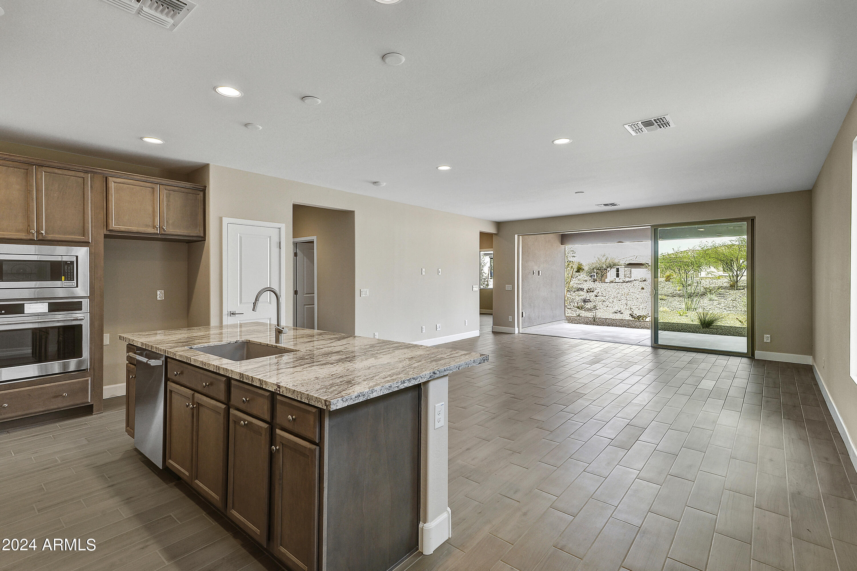 4330 Sawbuck Way