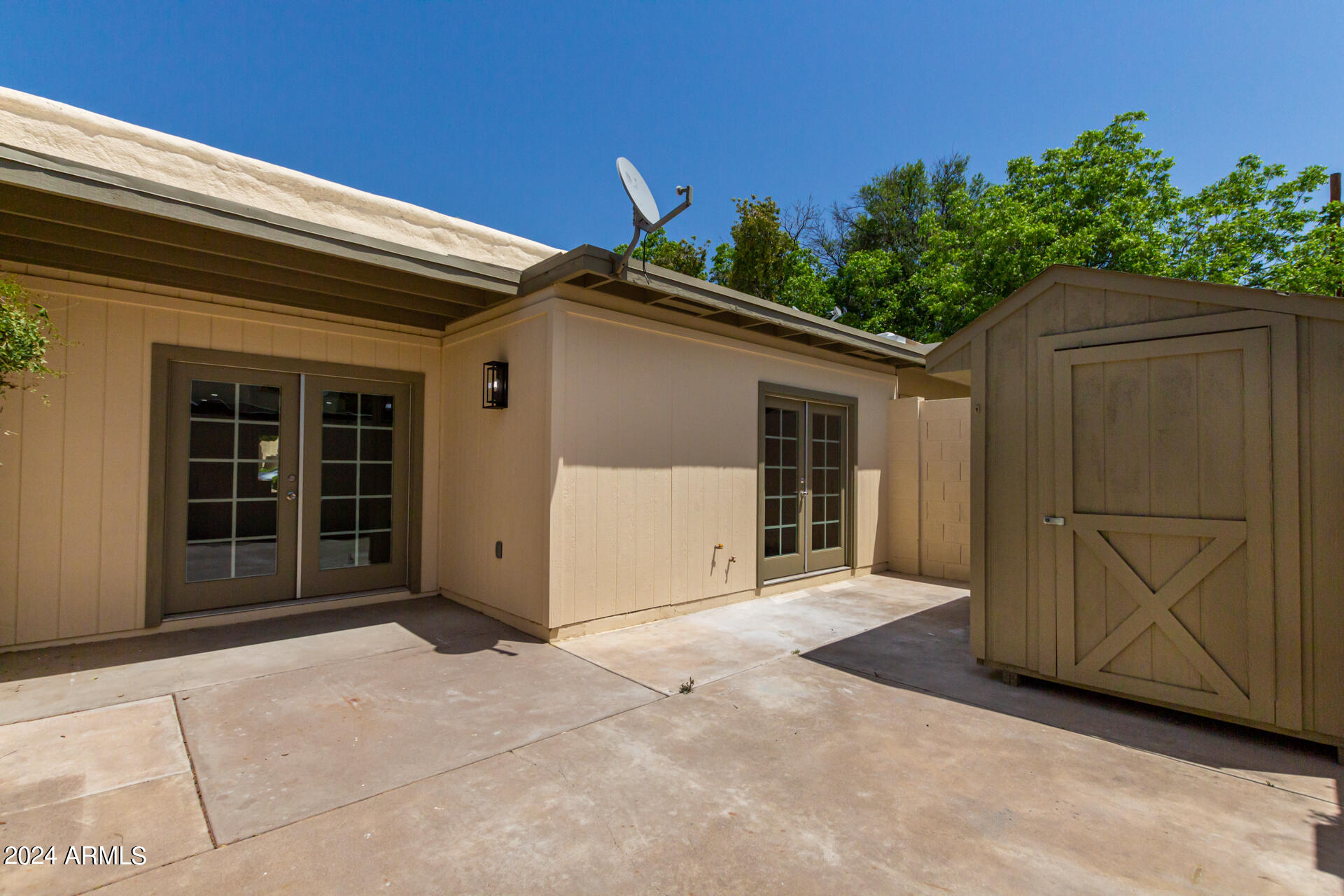 7 W CASA HERMOSA Drive