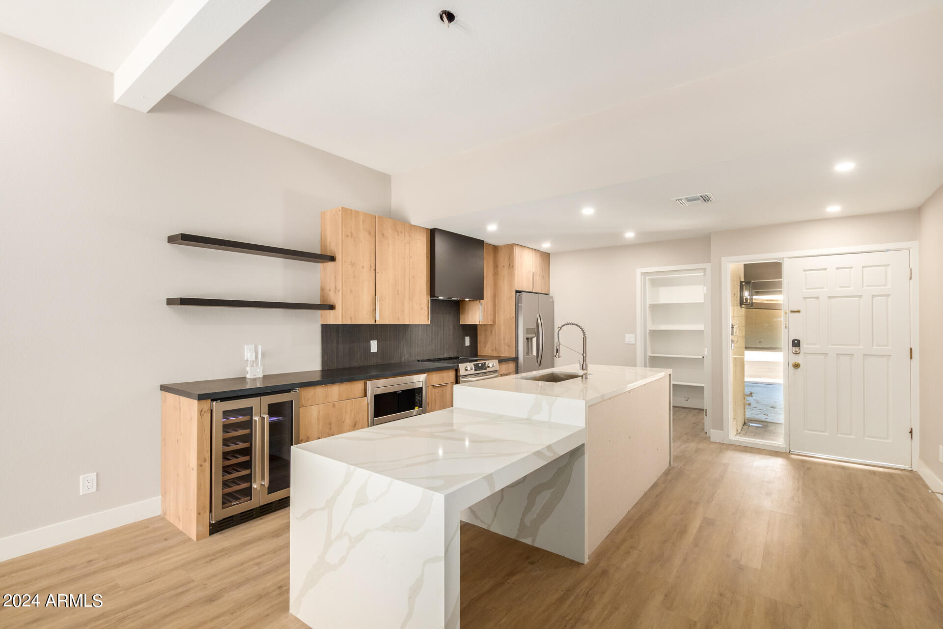 7 W CASA HERMOSA Drive
