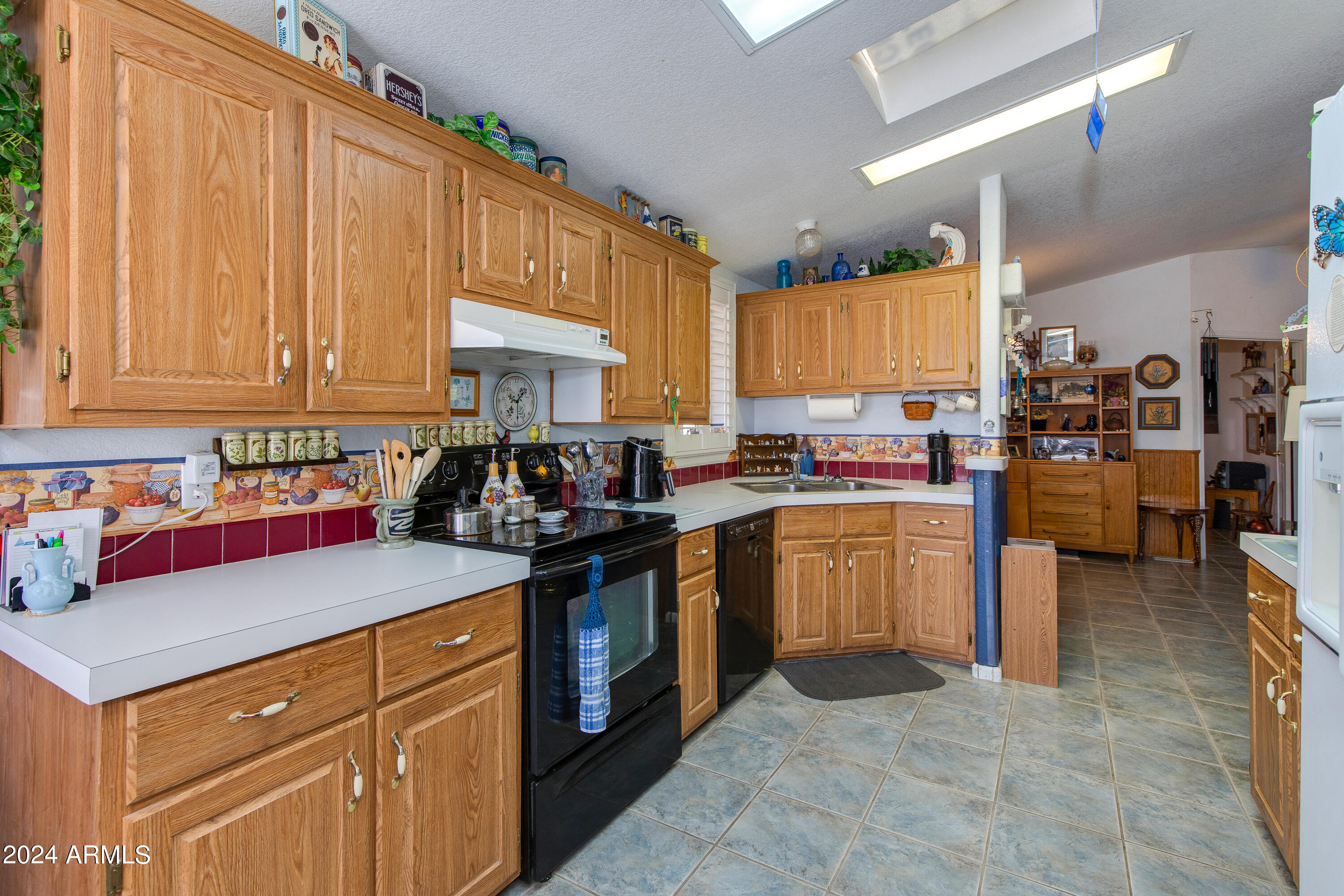 440 N RENNICK Drive