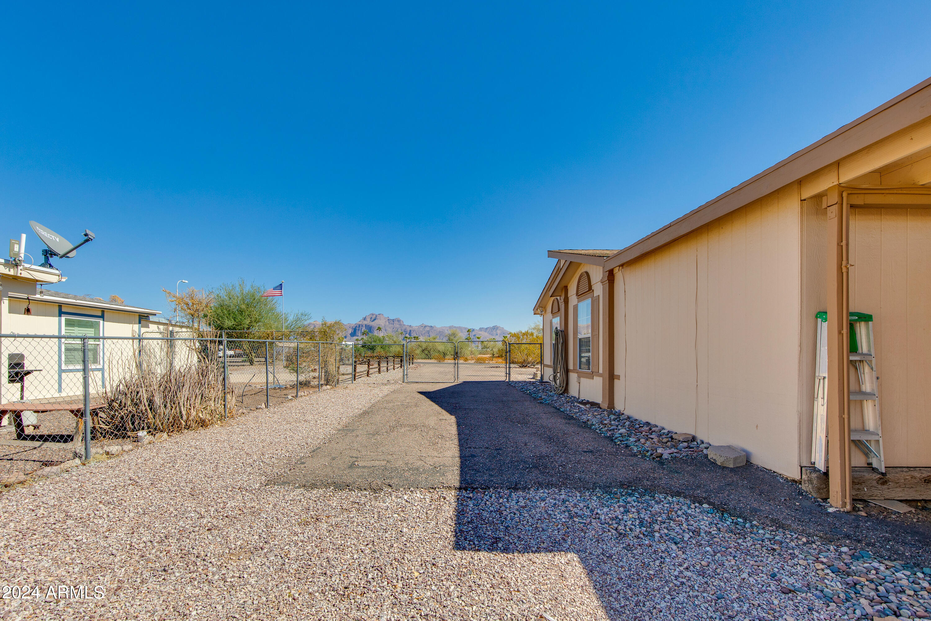 440 N RENNICK Drive