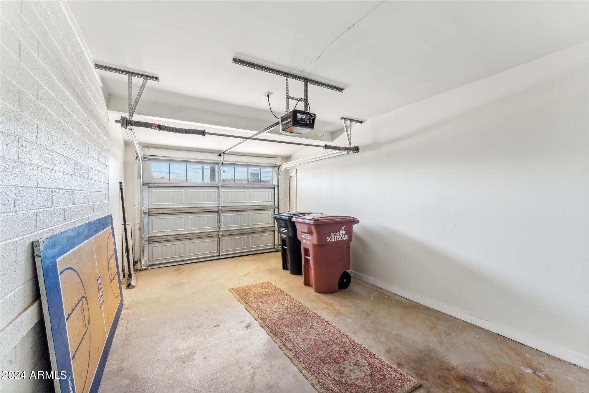 6702 E MORELAND Street