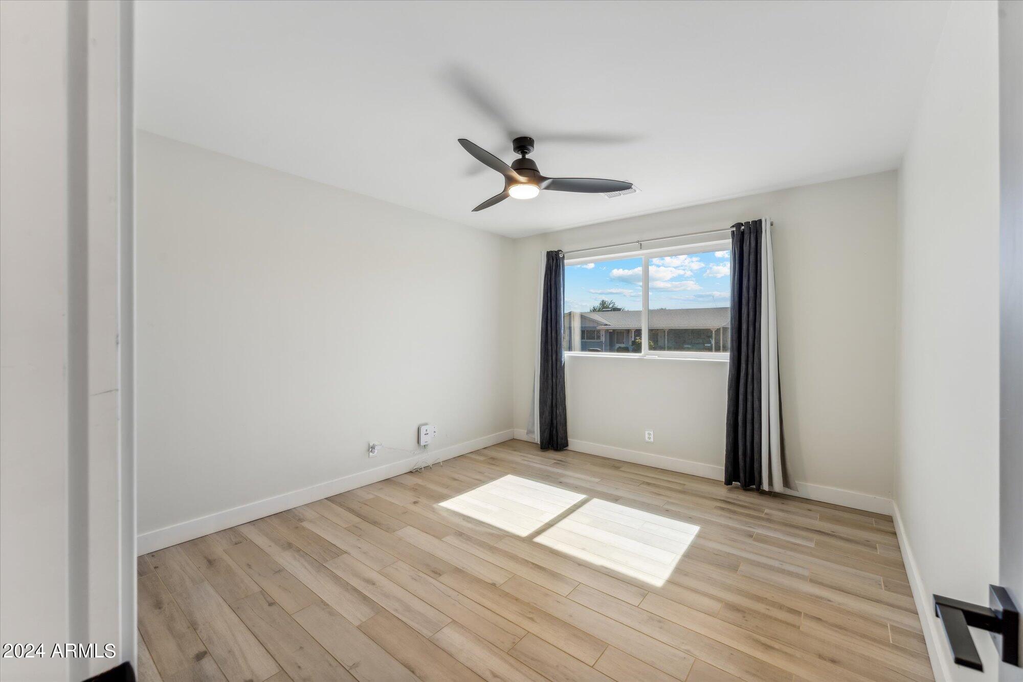 6702 E MORELAND Street