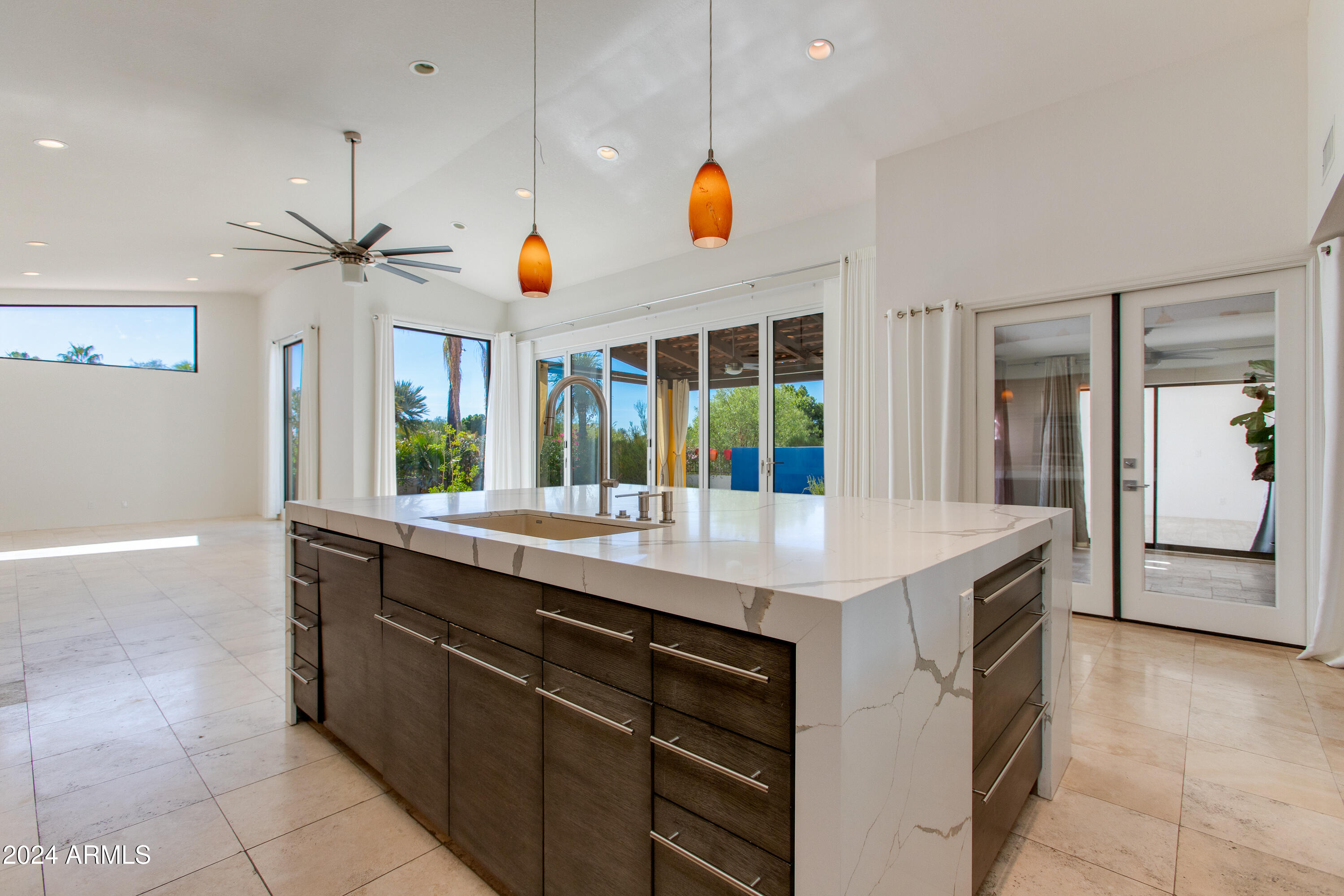 3185 E STELLA Lane