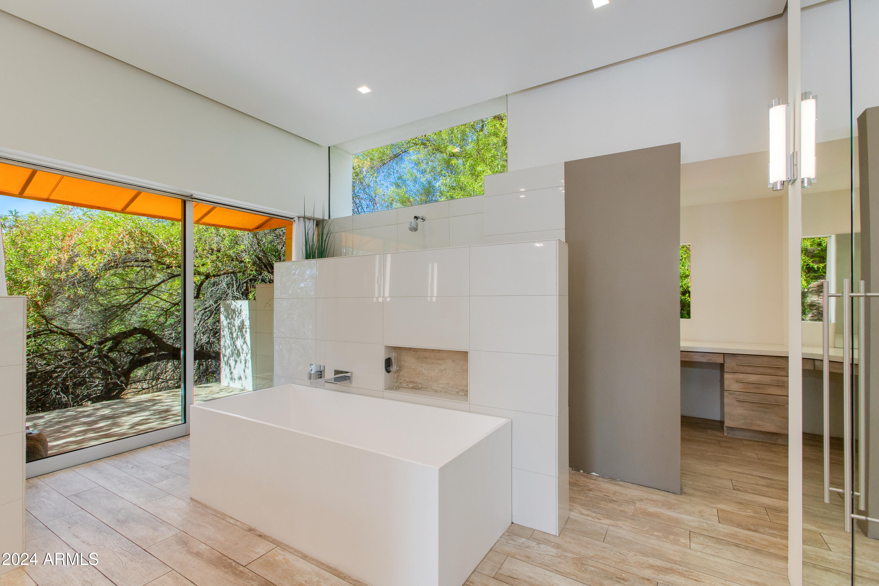 3185 E STELLA Lane