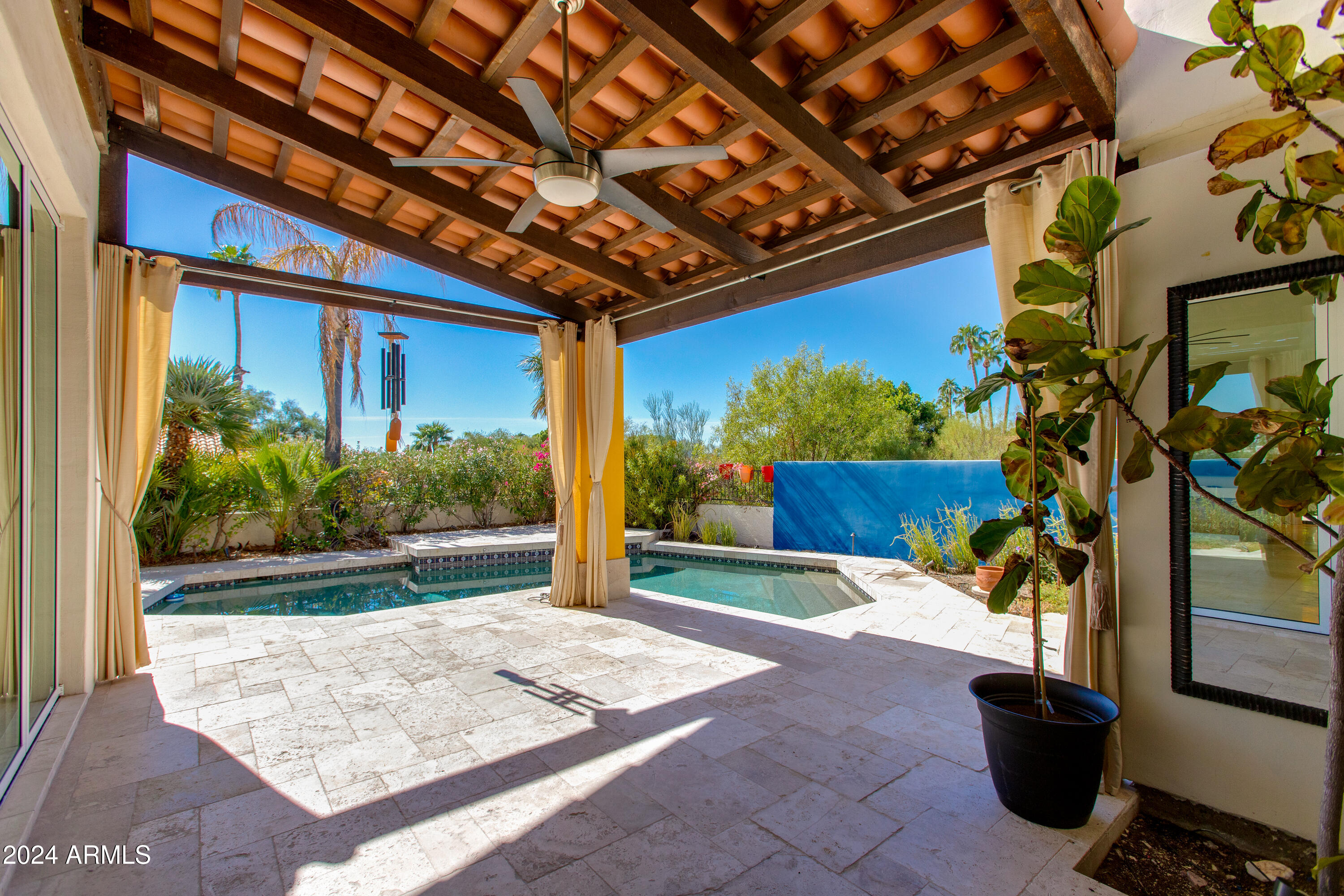 3185 E STELLA Lane