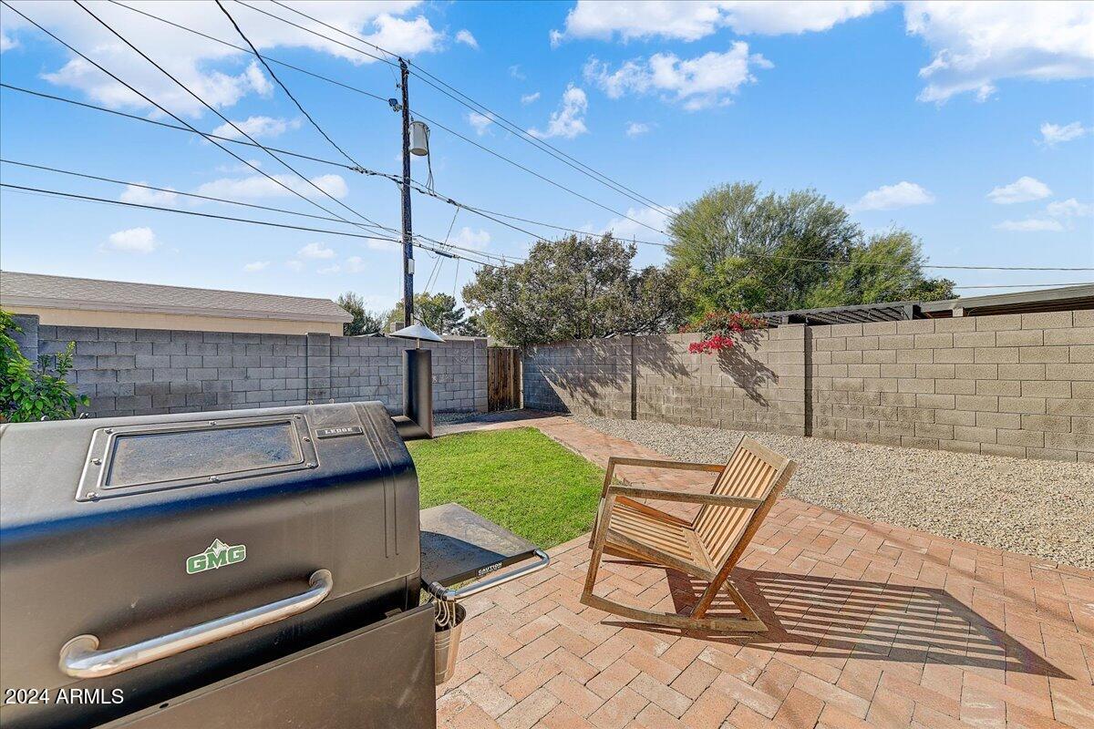 4335 E Montecito Avenue