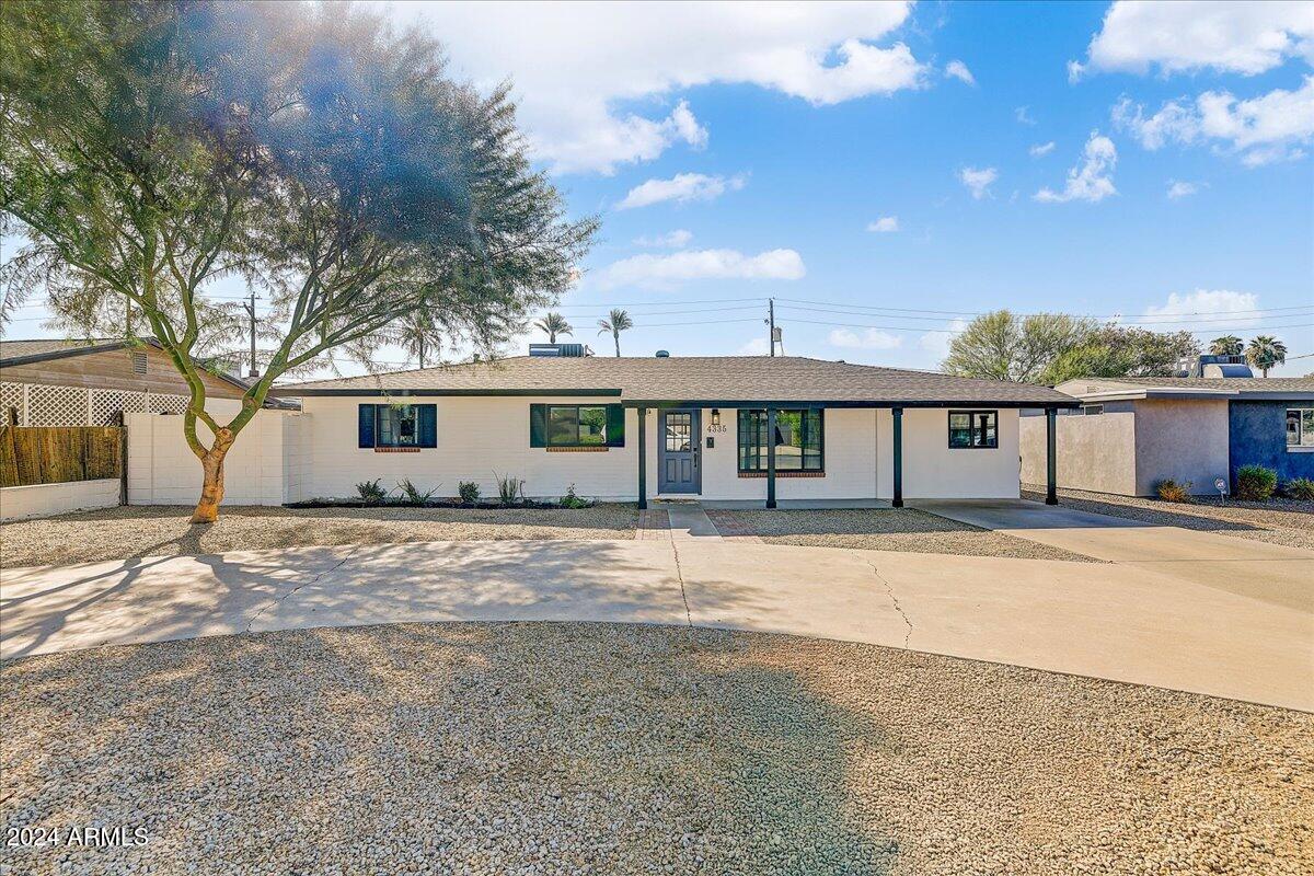 4335 E Montecito Avenue