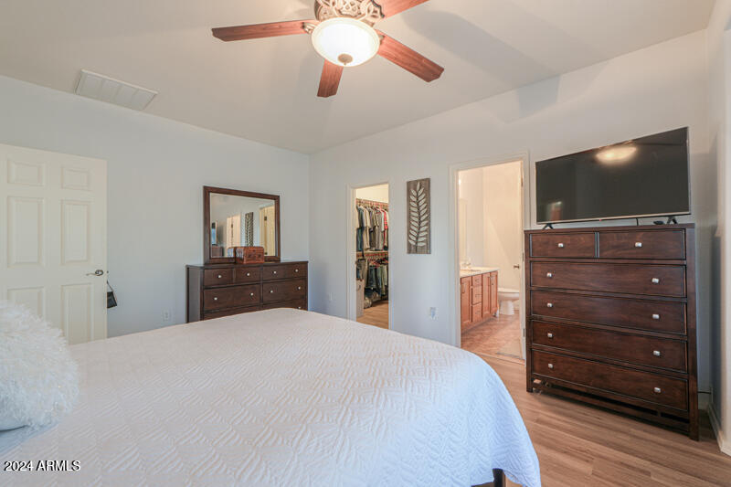 21449 N GREENLAND PARK Drive