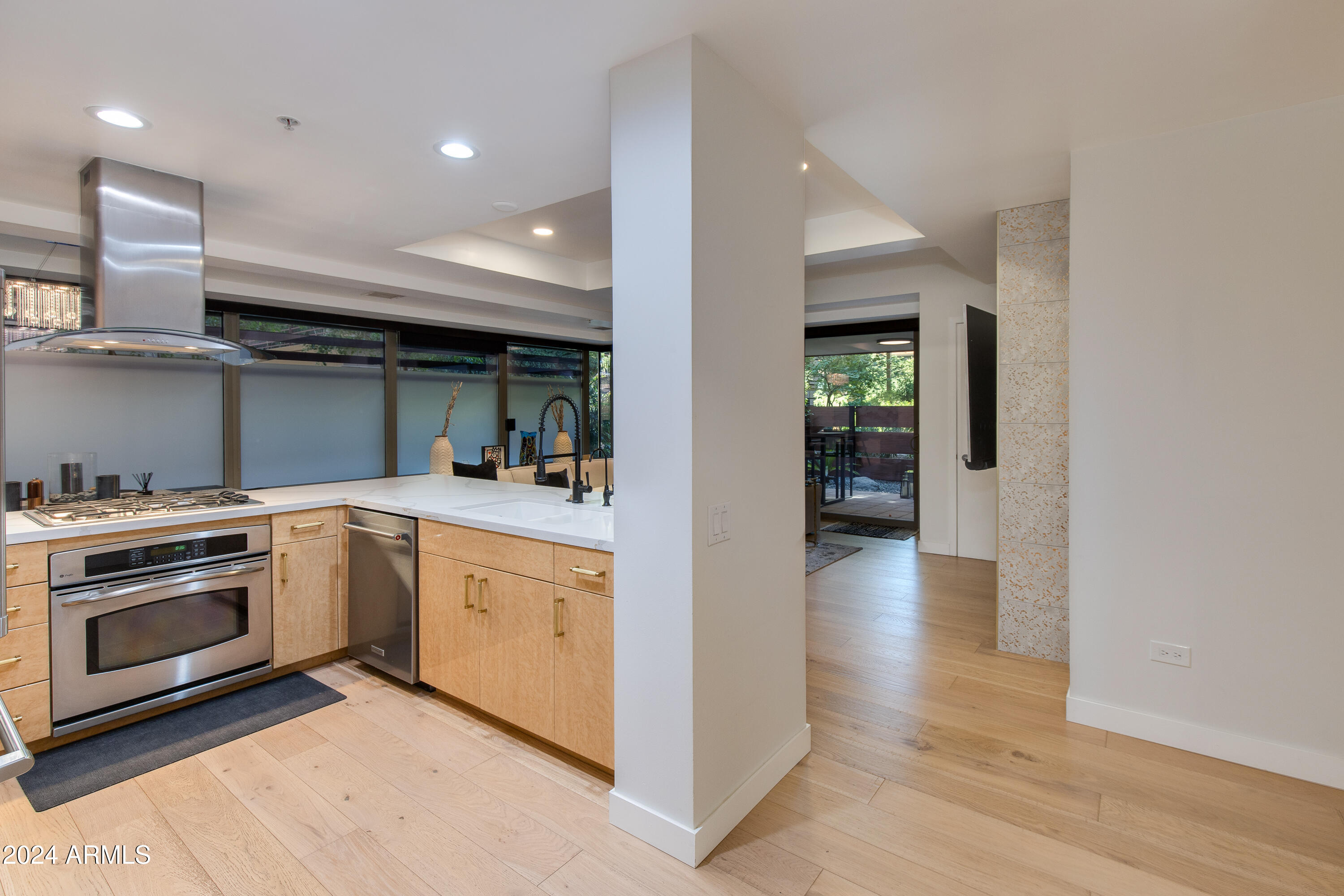 7157 E RANCHO VISTA Drive, 1012